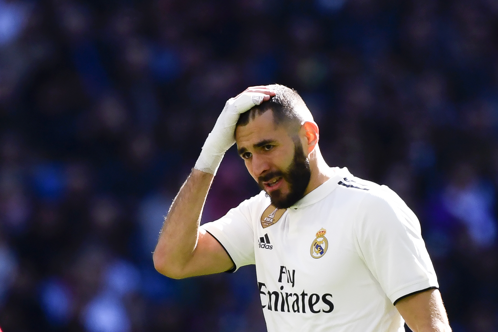 Benzema could not step up this season. (Photo by GABRIEL BOUYS/AFP/Getty Images)