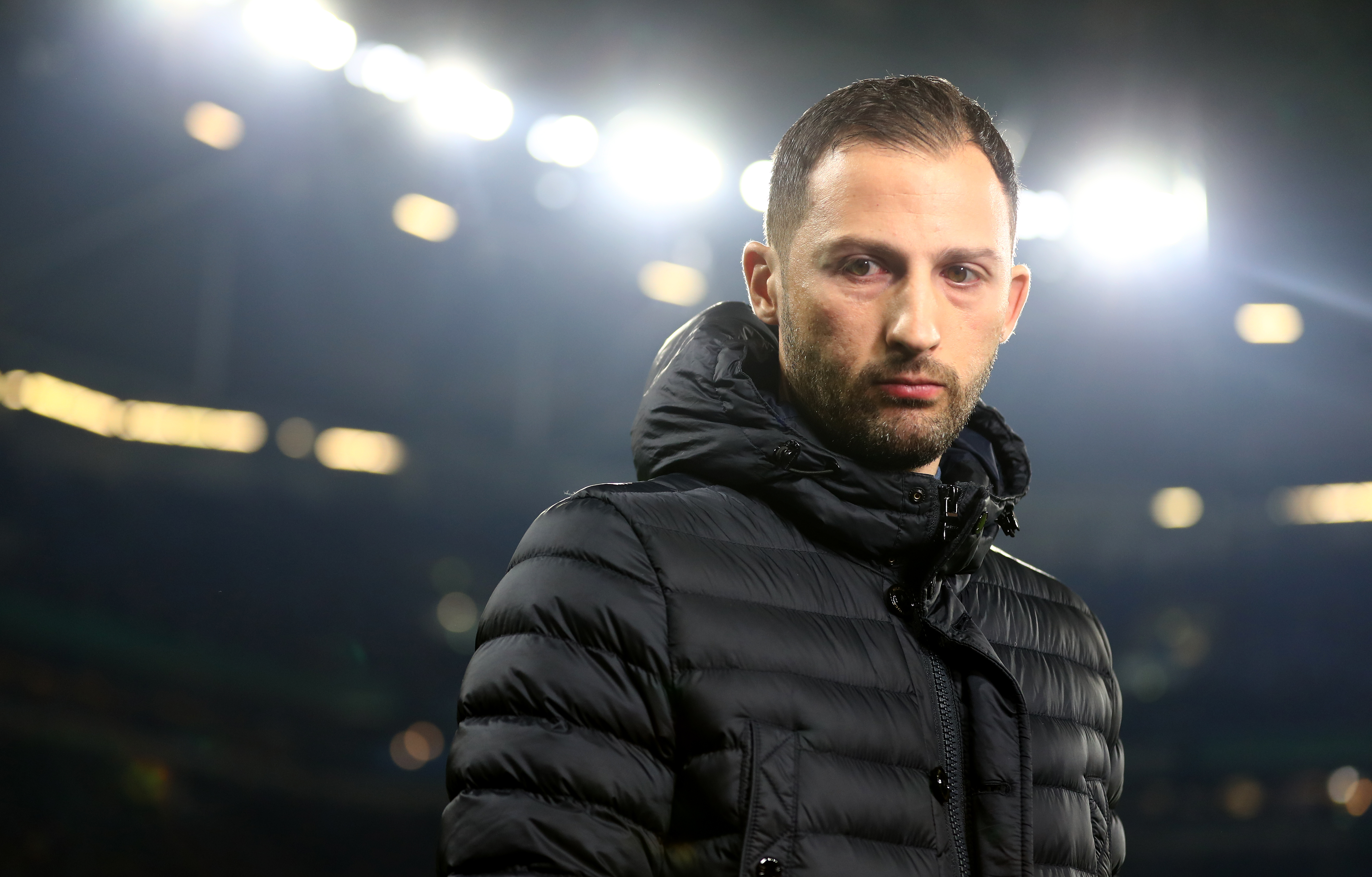 GELSENKIRCHEN, GERMANY - FEBRUARY 06: Head coach Domenico Tedesco of Schalke looks on during the DFB Pokal Cup match between FC Schalke 04 and Fortuna Duesseldorf at Veltins-Arena on February 06, 2019 in Gelsenkirchen, Germany. (Photo by Lars Baron/Bongarts/Getty Images)