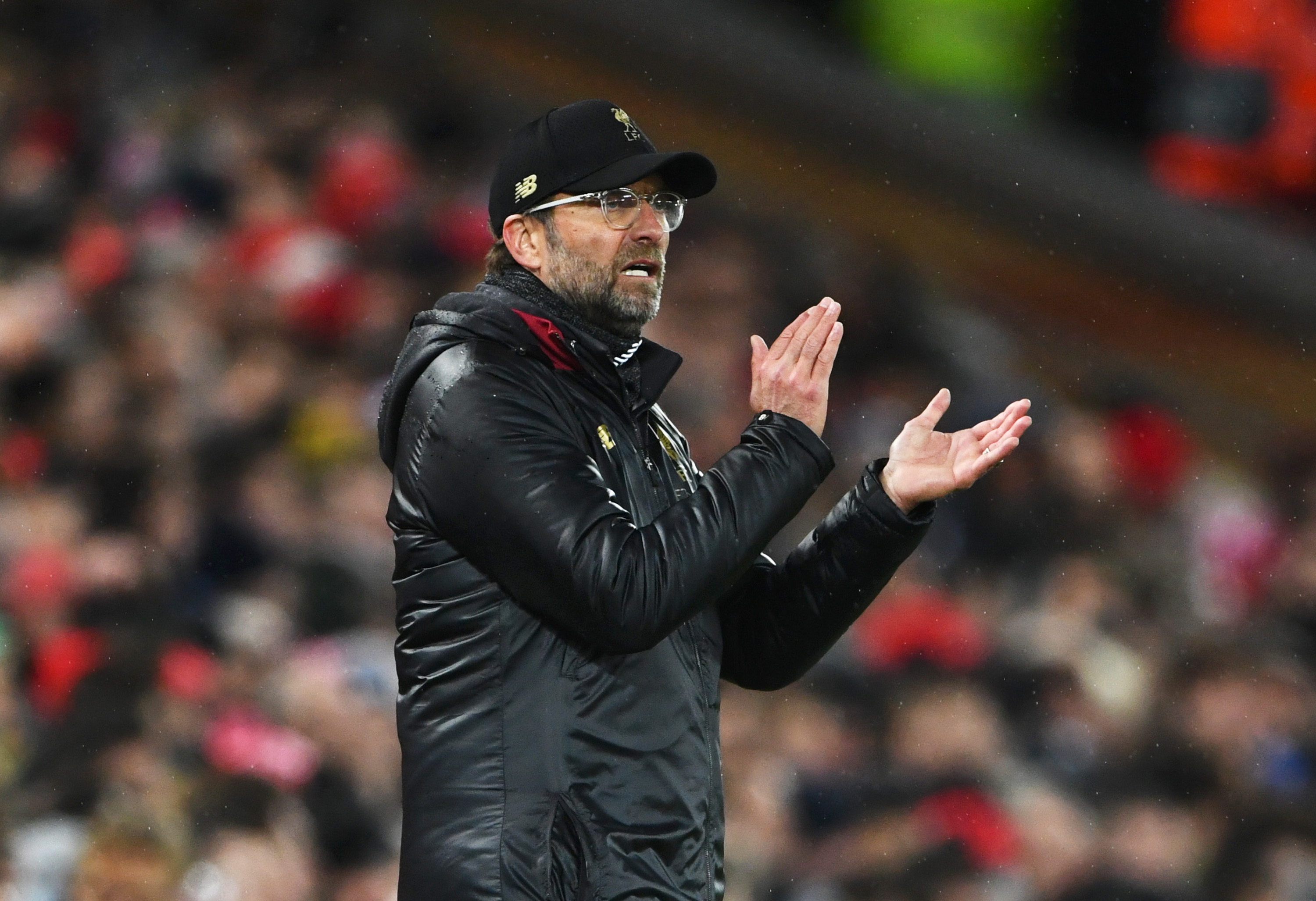 LIVERPOOL, ENGLAND - FEBRUARY 19:  Jurgen Klopp, Manager of Liverpool applauds during the UEFA Champions League Round of 16 First Leg match between Liverpool and FC Bayern Muenchen at Anfield on February 19, 2019 in Liverpool, England. (Photo by Stu Forster/Getty Images)