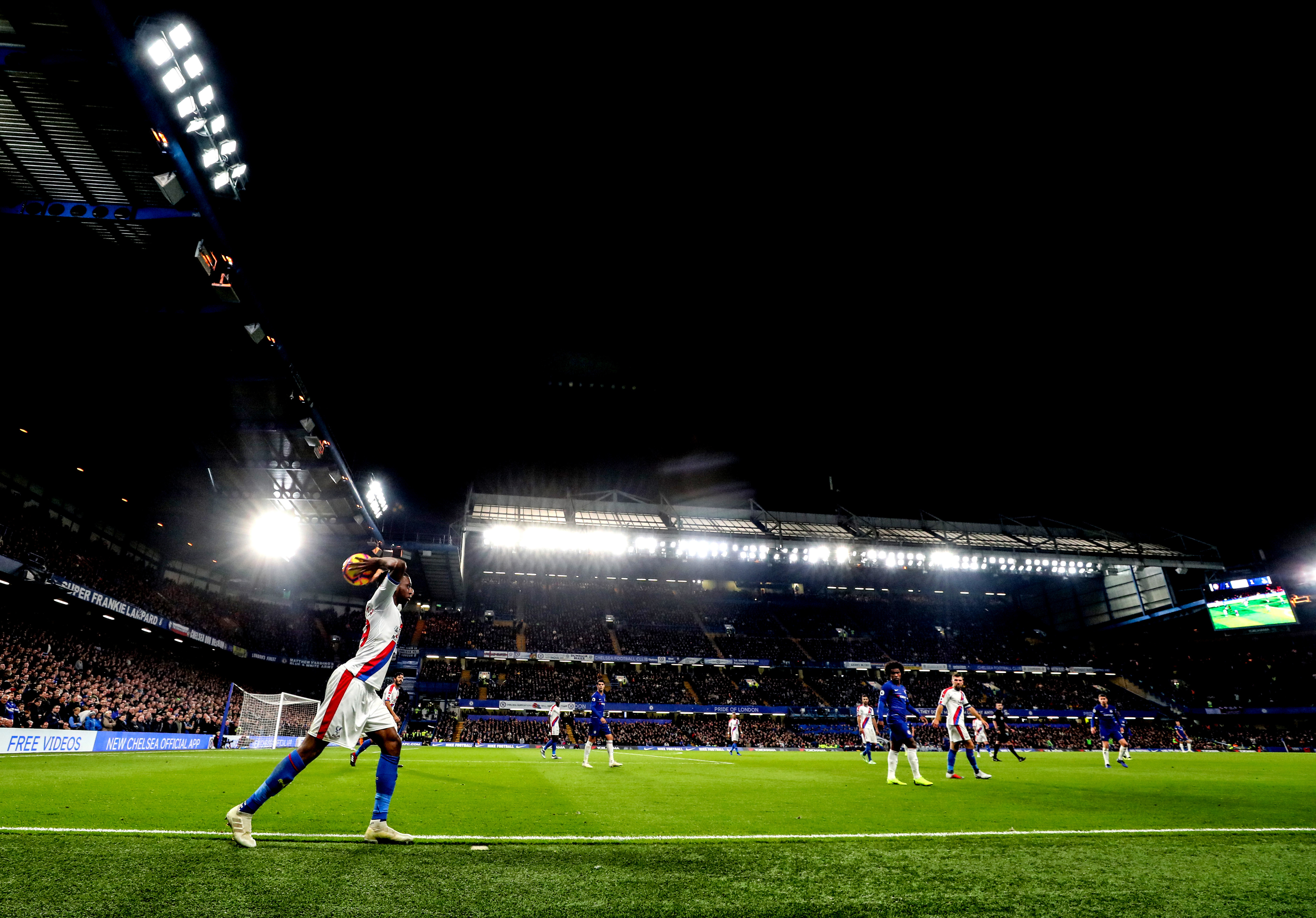 LONDON, ENGLAND - NOVEMBER 04: (EDITORS NOTE: Image has been digitally enhanced.) General view as Aaron Wan-Bissaka of Crystal Palace takes a throw in during the Premier League match between Chelsea FC and Crystal Palace at Stamford Bridge on November 4, 2018 in London, United Kingdom. (Photo by Catherine Ivill/Getty Images)