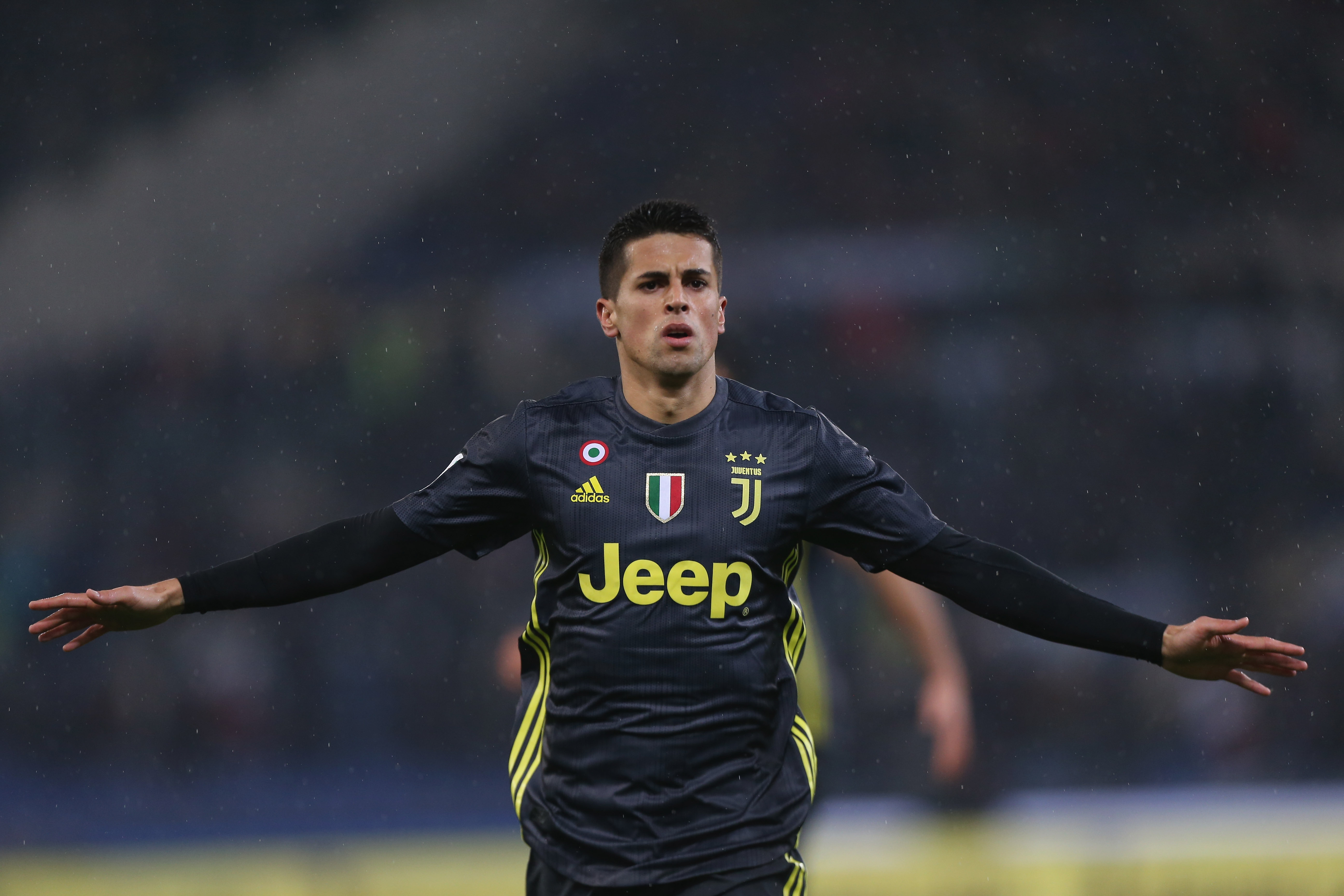 ROME, ITALY - JANUARY 27:  Joao Cancelo of Juventus celebrates after scoring the team's first goal during the Serie A match between SS Lazio and Juventus at Stadio Olimpico on January 27, 2019 in Rome, Italy.  (Photo by Paolo Bruno/Getty Images)