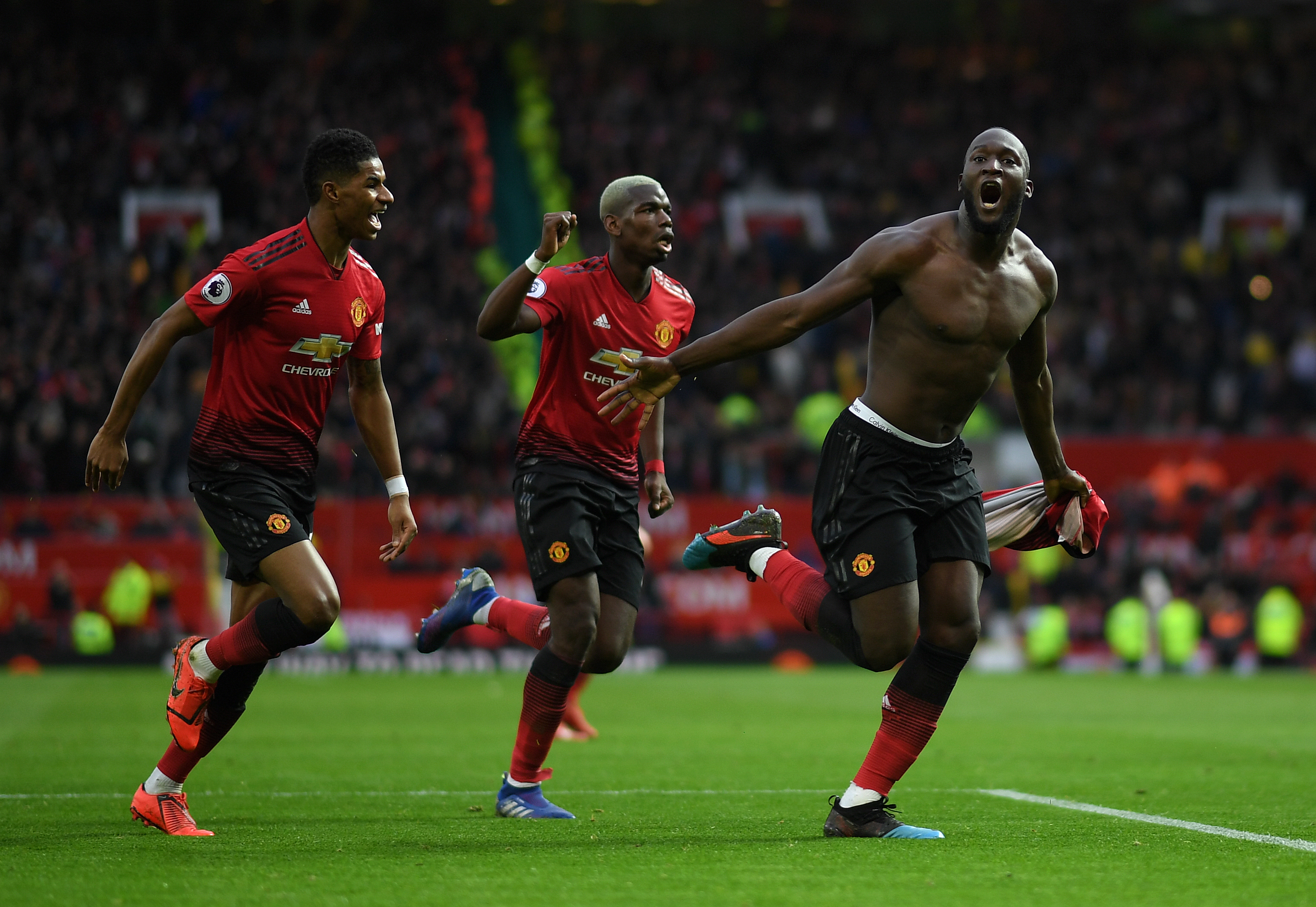 MANCHESTER, ENGLAND - MARCH 02:  Romelu Lukaku of Manchester United celebrates after scoring the winning goal during the Premier League match between Manchester United and Southampton FC at Old Trafford on March 02, 2019 in Manchester, United Kingdom. (Photo by Shaun Botterill/Getty Images)