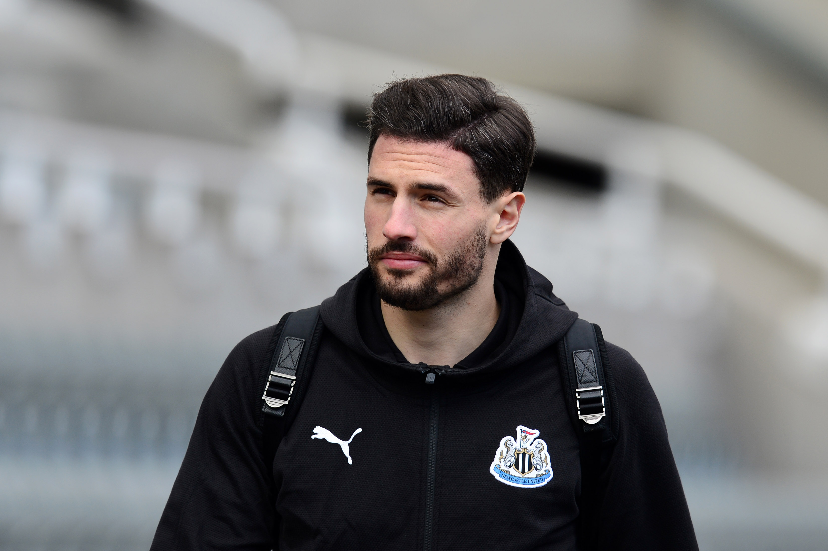 NEWCASTLE UPON TYNE, ENGLAND - MARCH 09: Fabian Schar of Newcastle Uniated arrives at the stadium prior to the Premier League match between Newcastle United and Everton FC at St. James Park on March 09, 2019 in Newcastle upon Tyne, United Kingdom. (Photo by Mark Runnacles/Getty Images)