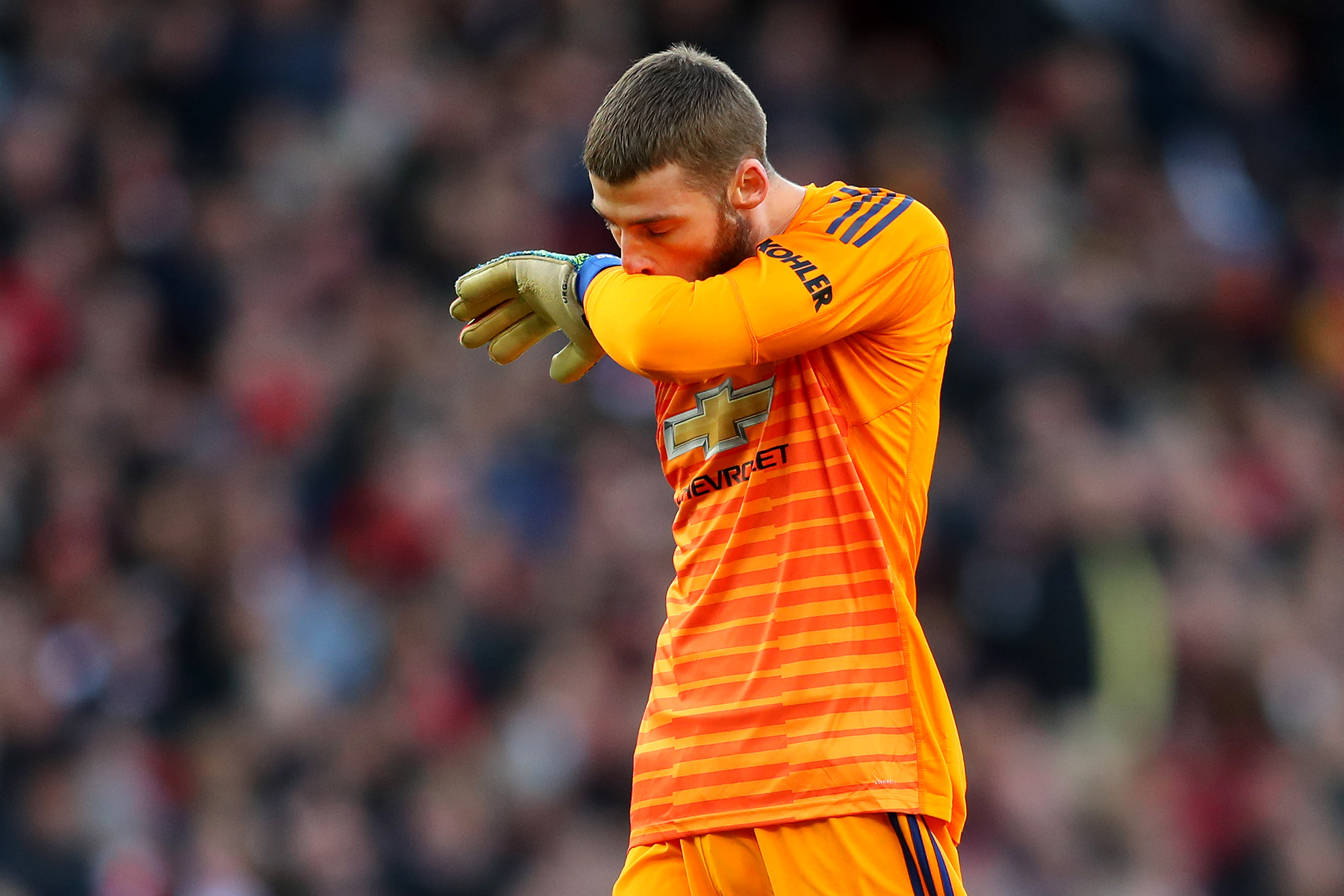 LONDON, ENGLAND - MARCH 10: David De Gea of Manchester United looks dejected during the Premier League match between Arsenal FC and Manchester United at Emirates Stadium on March 10, 2019 in London, United Kingdom. (Photo by Catherine Ivill/Getty Images)