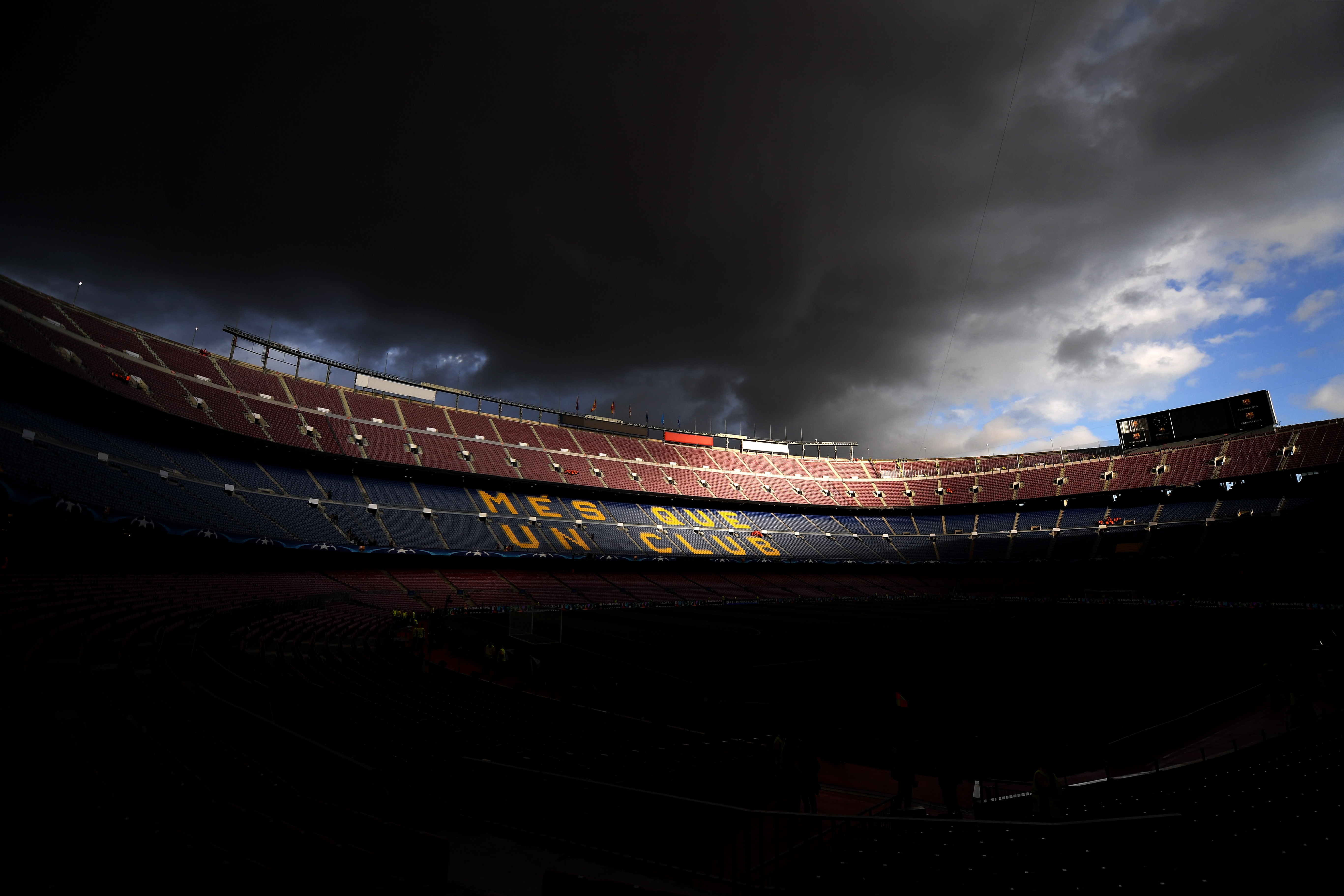 BARCELONA, SPAIN - SEPTEMBER 12:  A general view of the Camp Nou ahead of the UEFA Champions League Group D match between FC Barcelona and Juventus at Camp Nou on September 12, 2017 in Barcelona, Spain.  (Photo by David Ramos/Getty Images)