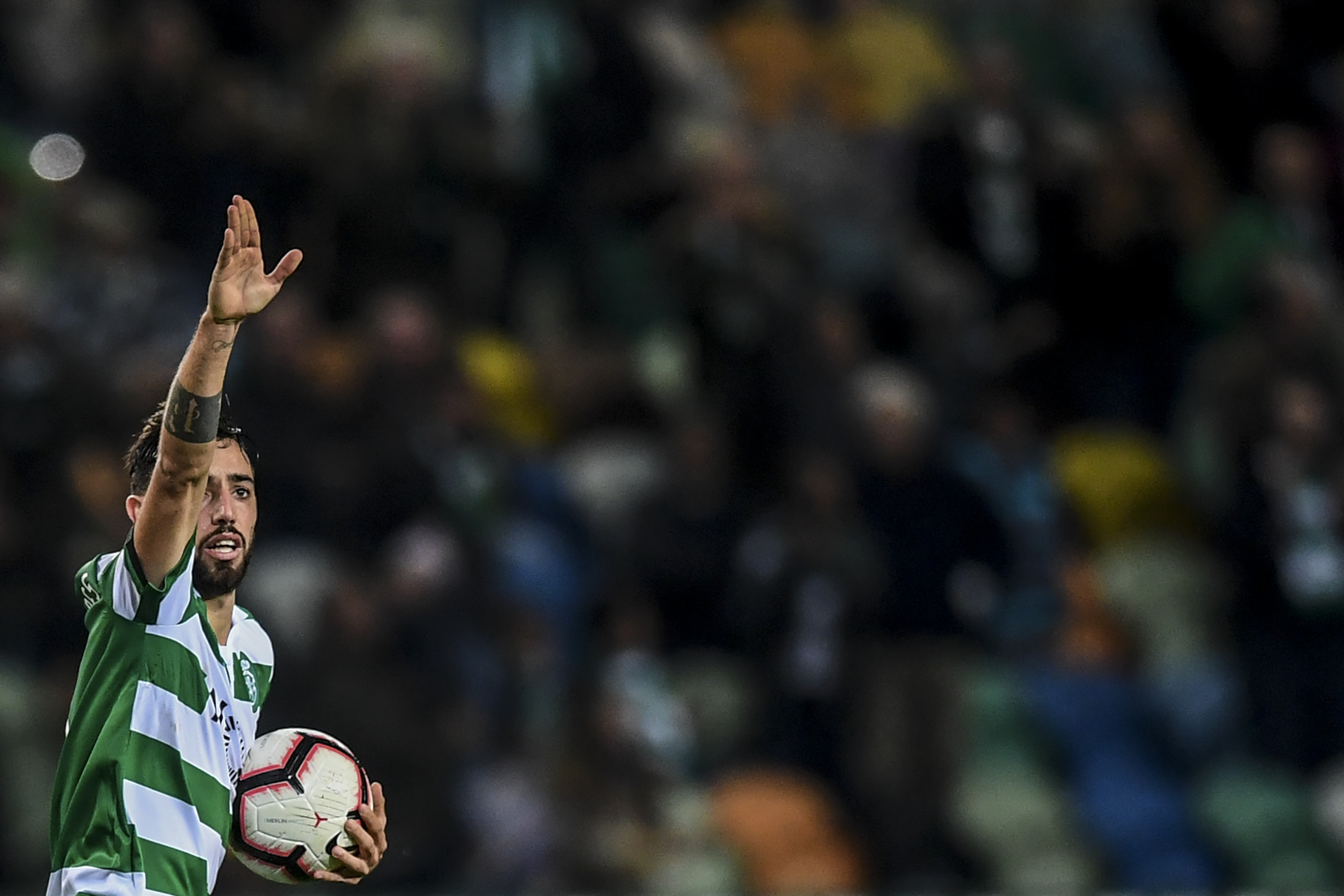 Sporting's midfielder Bruno Fernandes celebrates a goal during the Portuguese League football match between Sporting Lisbon and Nacional at the Jose Alvalade stadium in Lisbon on December 16, 2018. (Photo by PATRICIA DE MELO MOREIRA / AFP)        (Photo credit should read PATRICIA DE MELO MOREIRA/AFP/Getty Images)