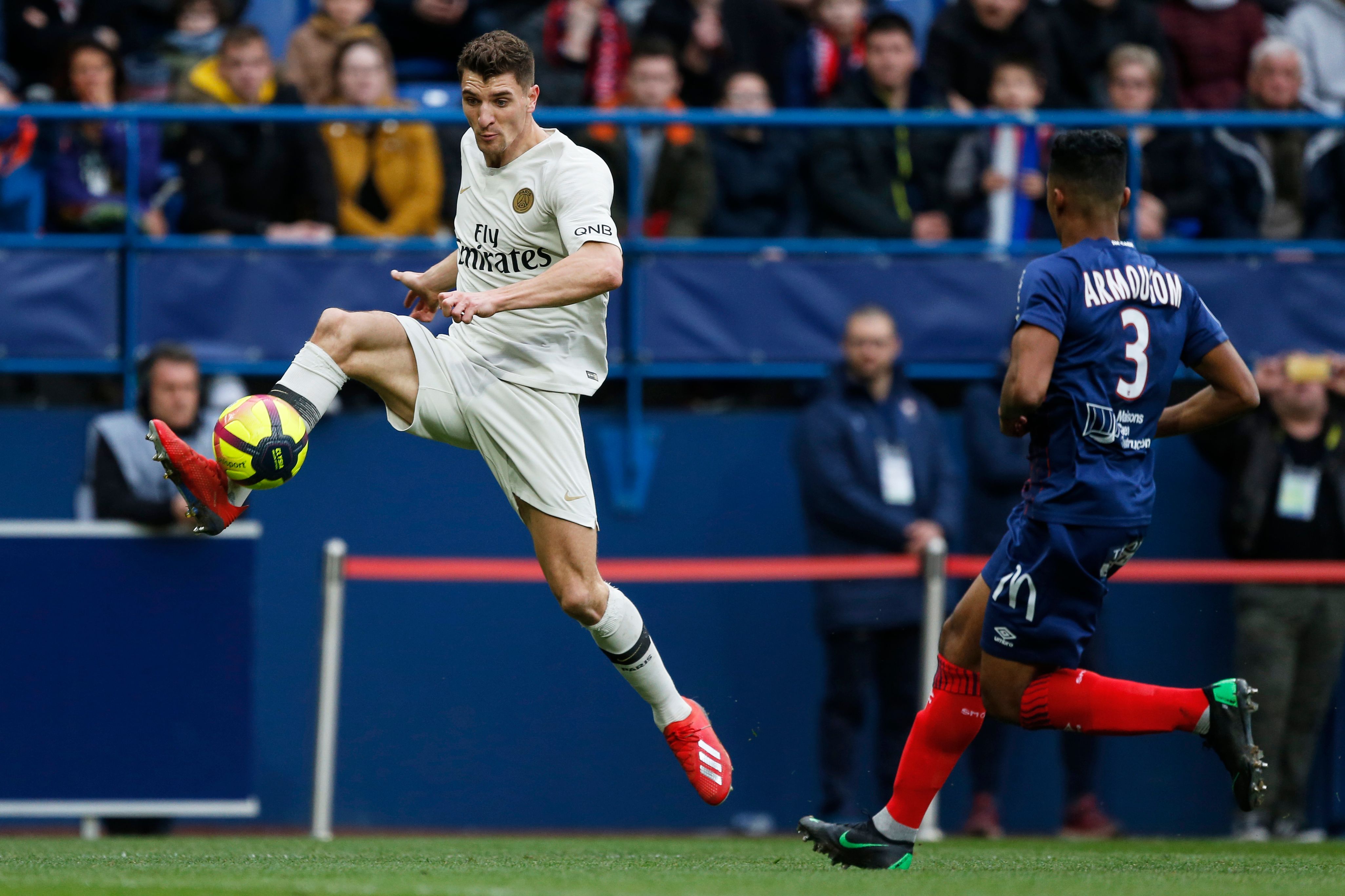 Meunier prefers Manchester United over Arsenal (Photo by CHARLY TRIBALLEAU/AFP/Getty Images)