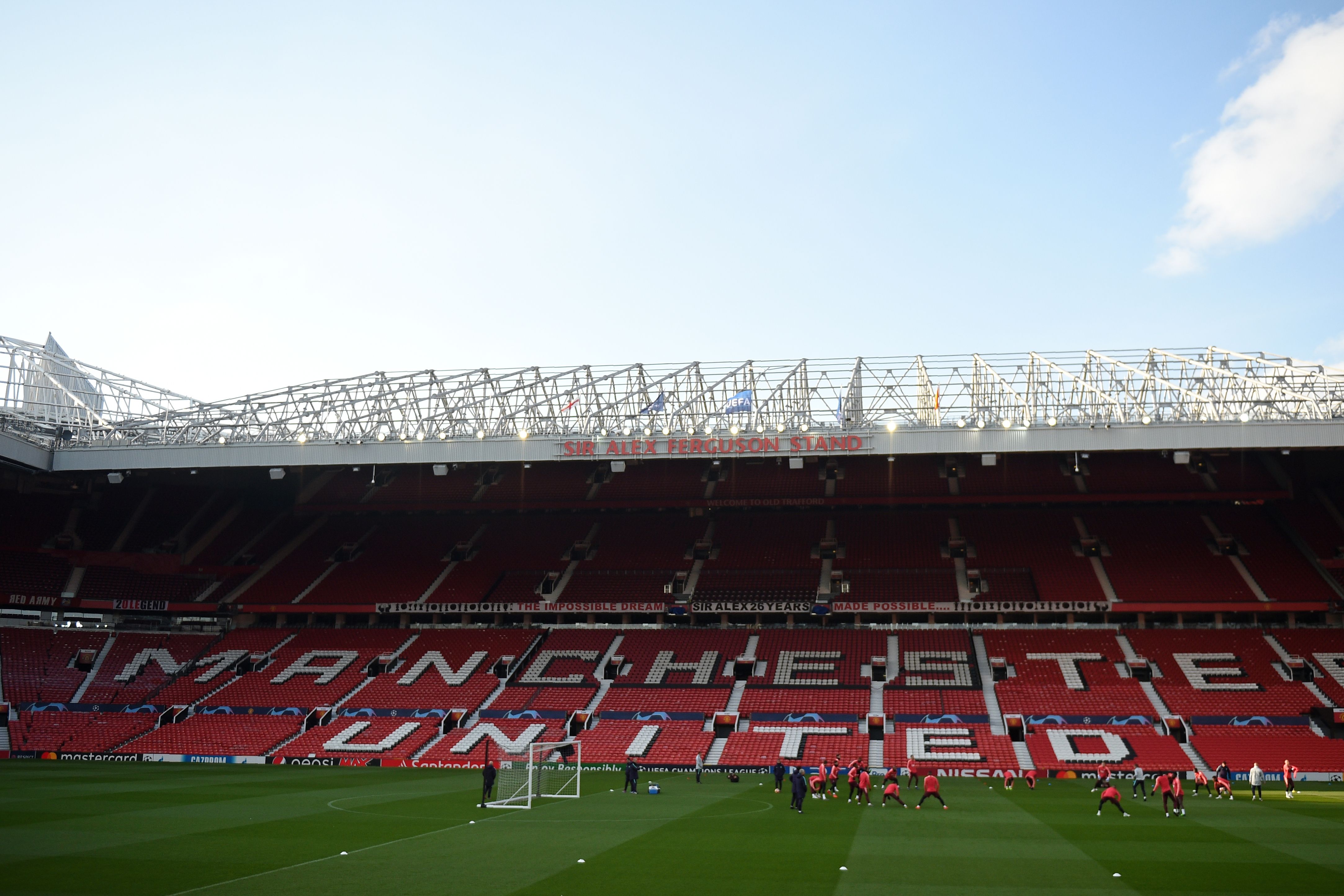 Barcelona's players attend a training session at Old Trafford stadium in Manchester, north west England on April 9, 2019, on the eve of their UEFA Champions League quarter final first leg football match against Manchester United. (Photo by Oli SCARFF / AFP)        (Photo credit should read OLI SCARFF/AFP/Getty Images)
