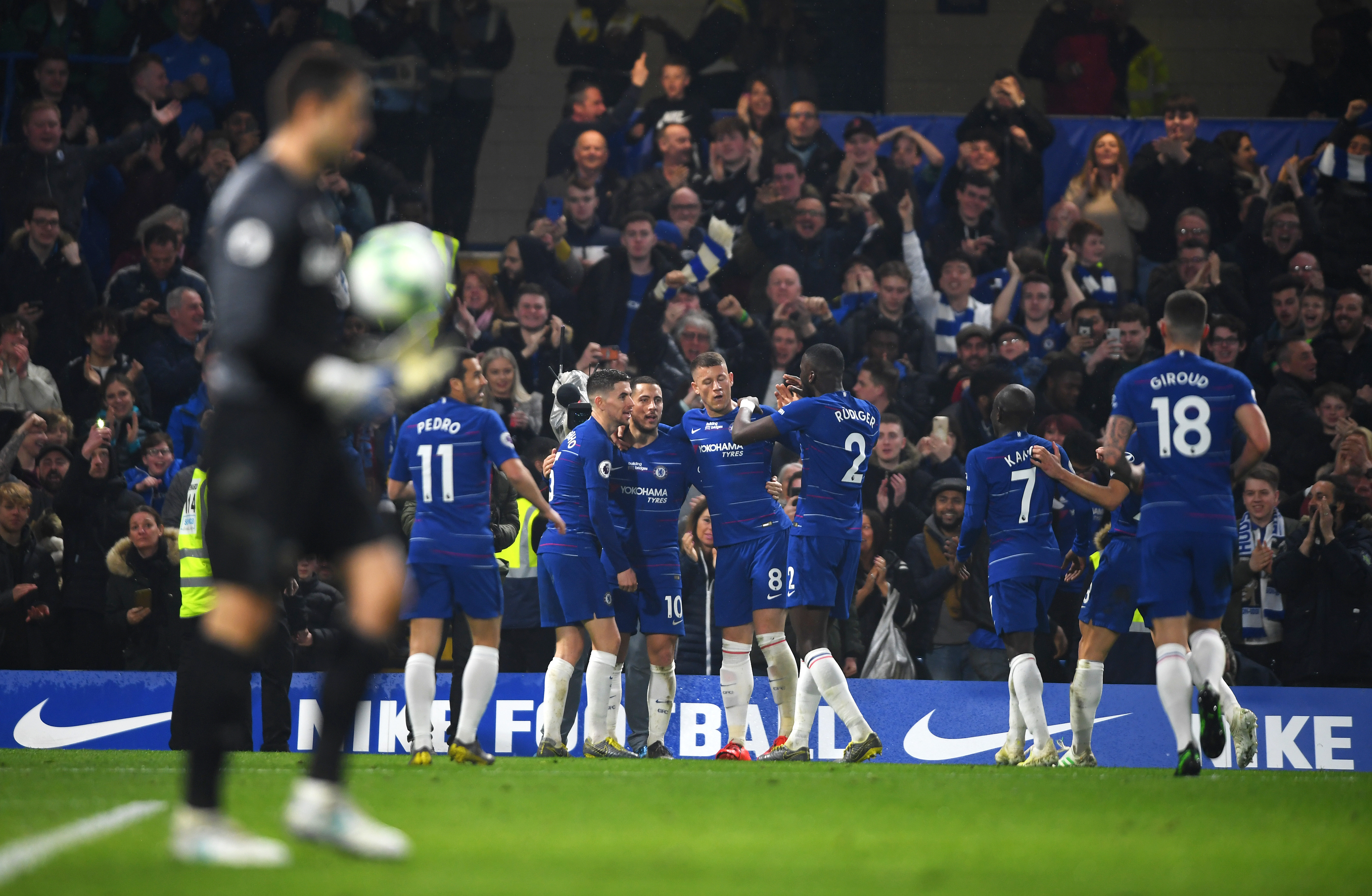 LONDON, ENGLAND - APRIL 08:  Eden Hazard of Chelsea (10) celebrates as he scores his team's second goal with tem mates during the Premier League match between Chelsea FC and West Ham United at Stamford Bridge on April 08, 2019 in London, United Kingdom. (Photo by Mike Hewitt/Getty Images)