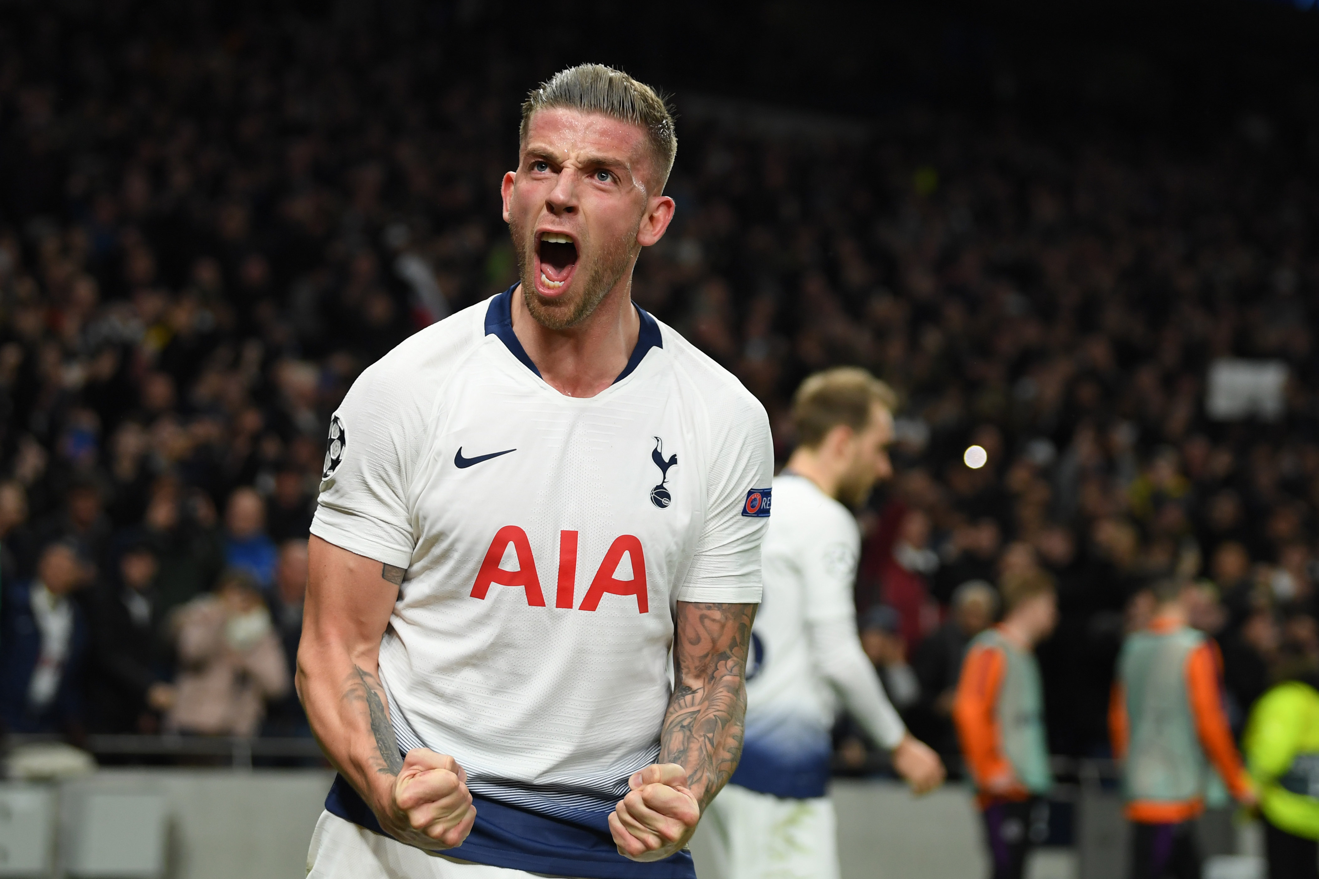 LONDON, ENGLAND - APRIL 09: Toby Alderweireld of Tottenham Hotspur celebrates his sides first goal during the UEFA Champions League Quarter Final first leg match between Tottenham Hotspur and Manchester City at Tottenham Hotspur Stadium on April 09, 2019 in London, England. (Photo by Mike Hewitt/Getty Images)