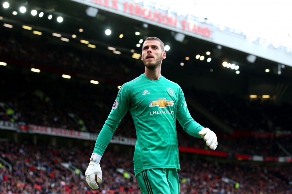 Chelsea are considering a move for former Manchester United superstar David de Gea.