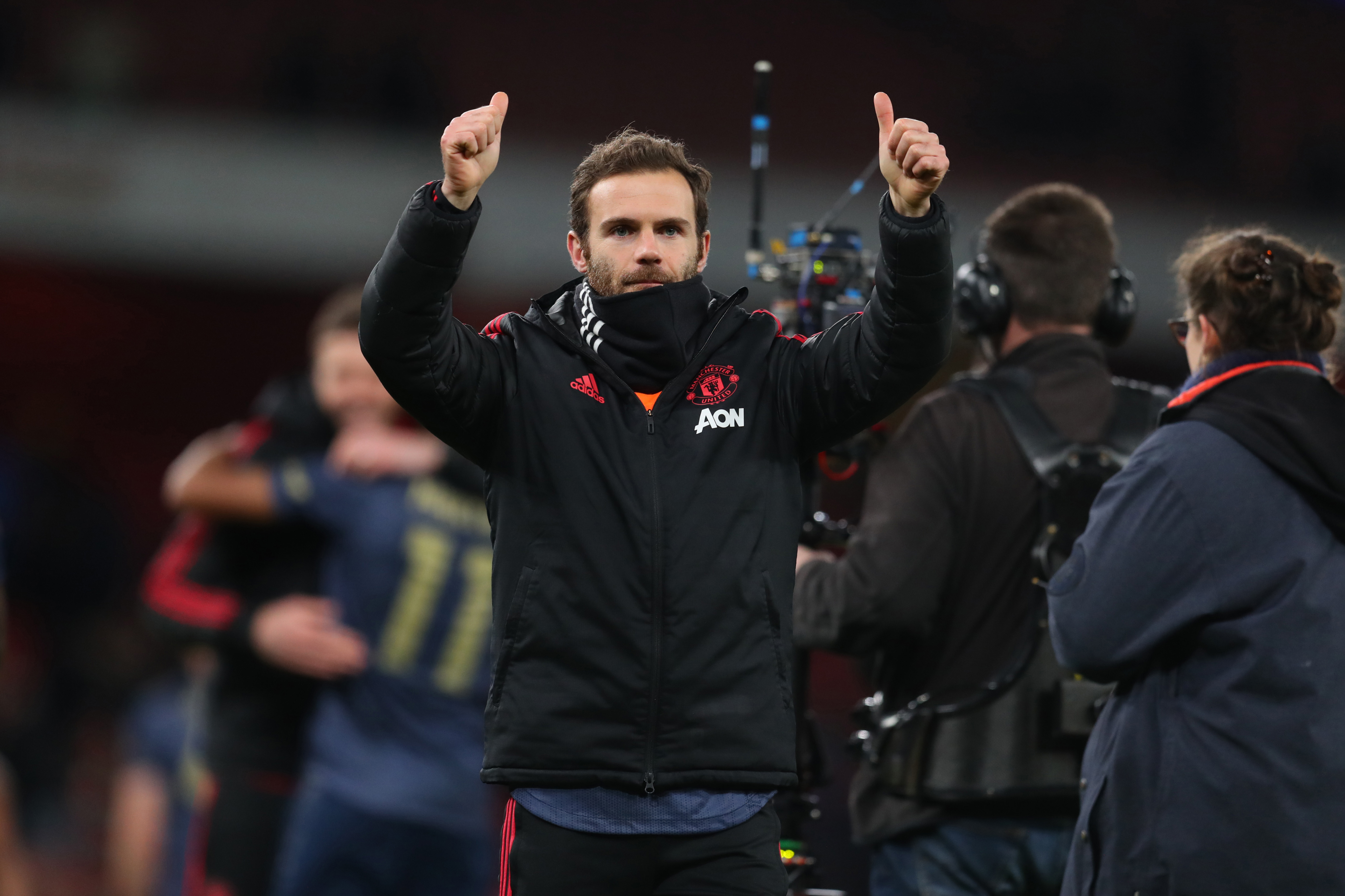 LONDON, ENGLAND - JANUARY 25: Juan Mata of Manchester United applauds after the FA Cup Fourth Round match between Arsenal and Manchester United at Emirates Stadium on January 25, 2019 in London, United Kingdom. (Photo by Catherine Ivill/Getty Images)