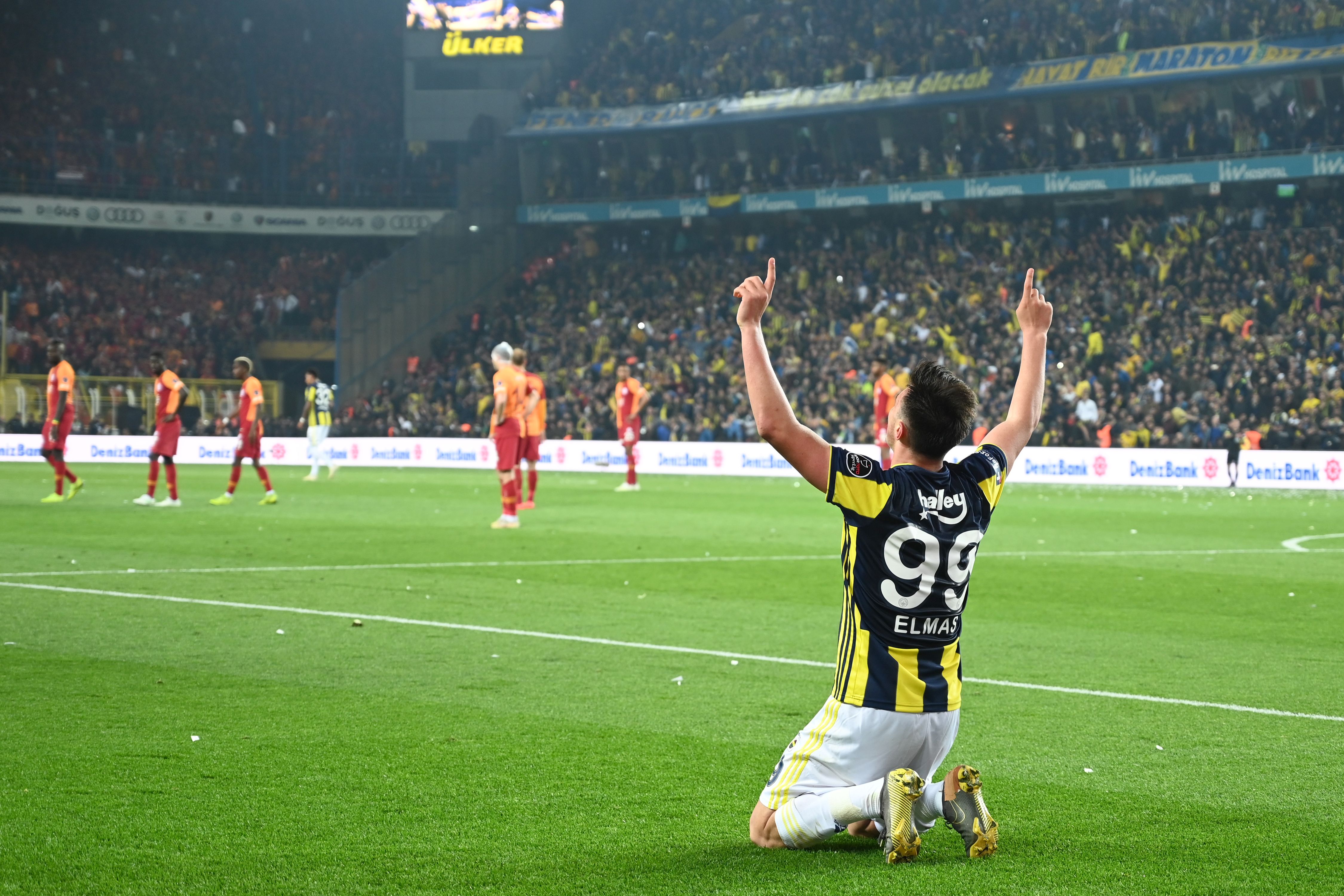 Fenerbahce's Macedonian midfielder Eljif Elmas celebrates after scoring a goal during the Turkish Super league football match between Fenerbahce and Galatasaray on April 14, 2019 at the Fenerbahce stadium in Istanbul. (Photo by OZAN KOSE / AFP)        (Photo credit should read OZAN KOSE/AFP/Getty Images)