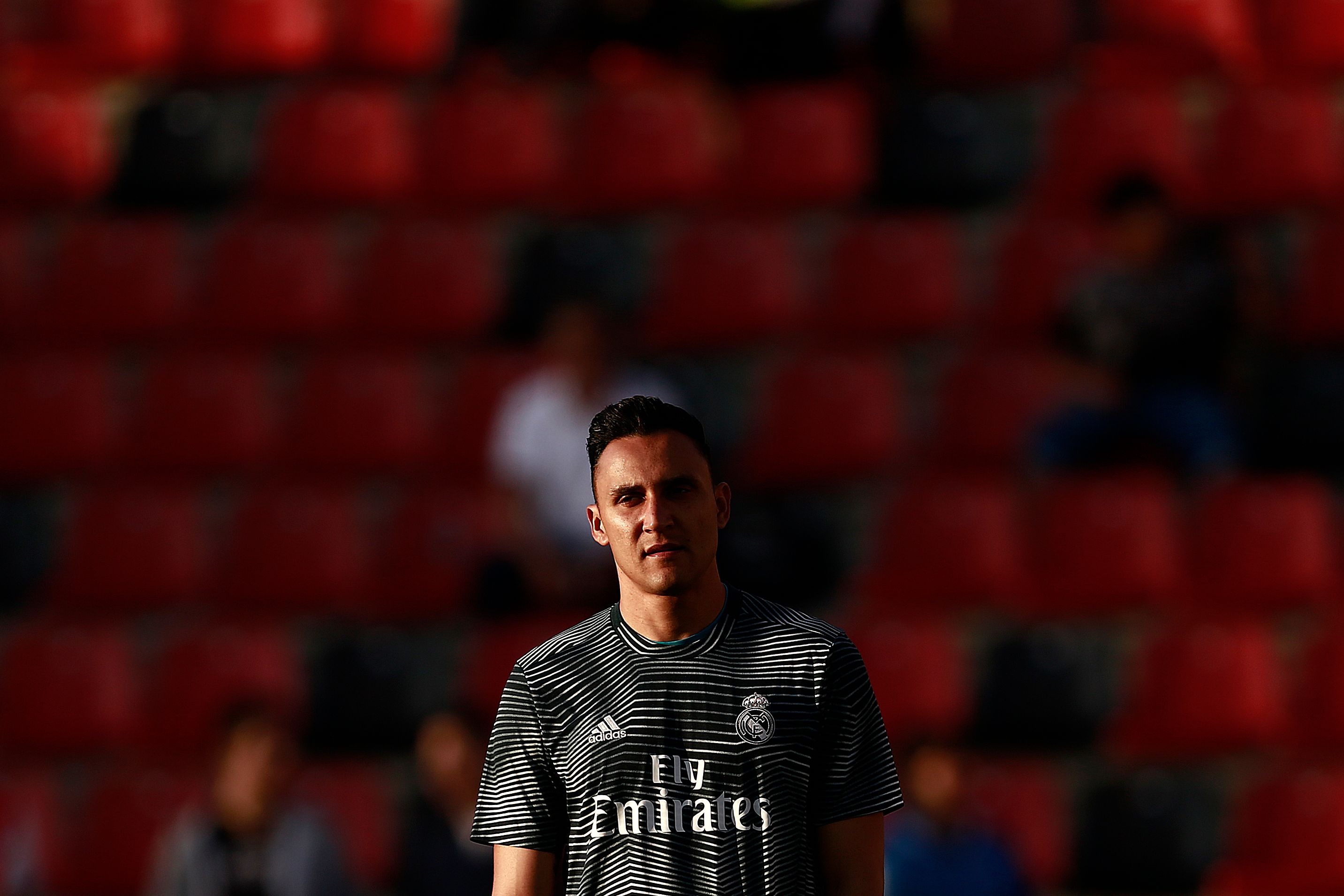 Real Madrid's Costa Rican goalkeeper Keylor Navas stands on the pitch before the Spanish League football match between Rayo Vallecano and Real Madrid at the Vallecas Stadium in the Madrid district of Puente de Vallecas on April 28, 2019. (Photo by Benjamin CREMEL / AFP)        (Photo credit should read BENJAMIN CREMEL/AFP/Getty Images)