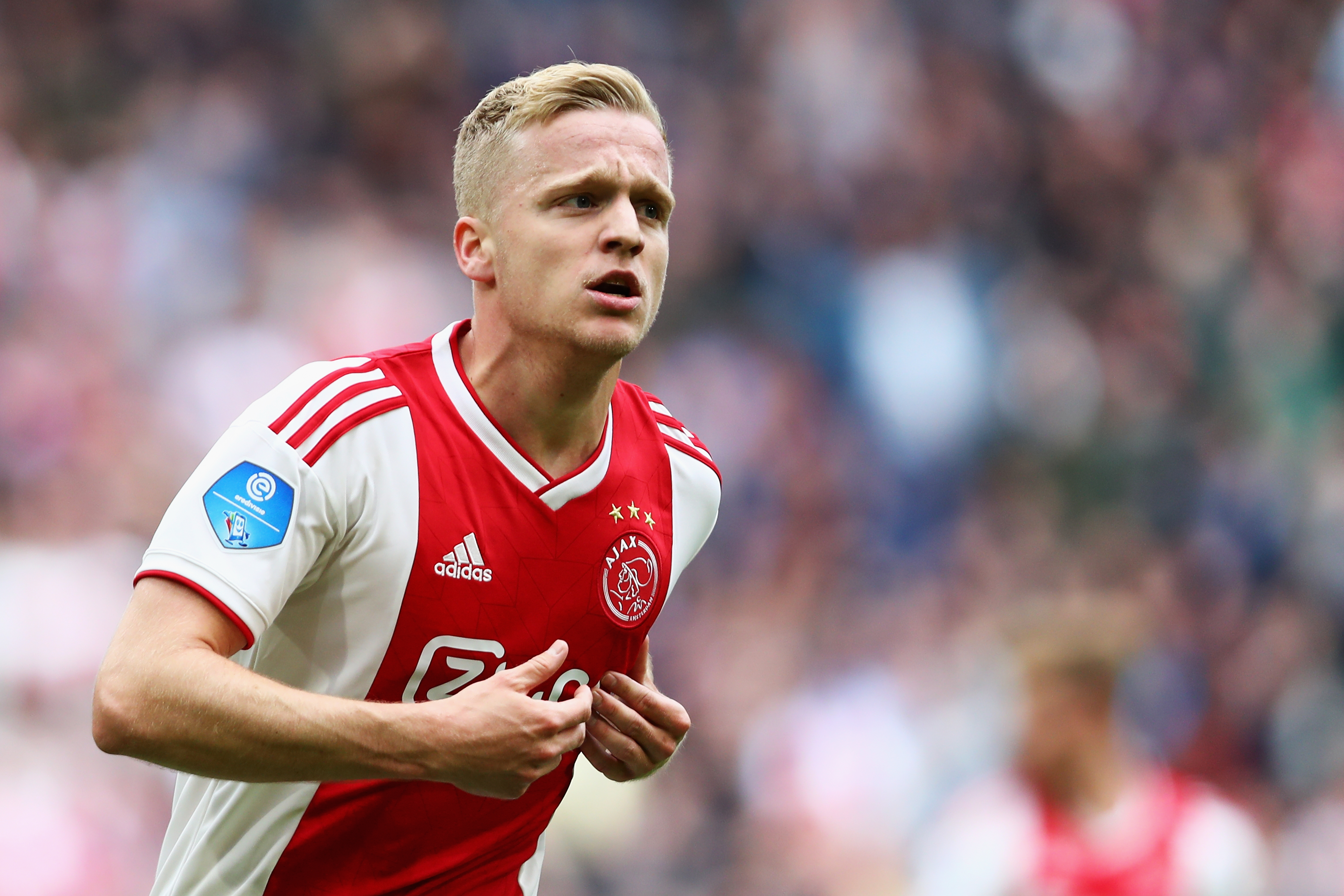 A move to Madrid on the cards for van de Beek? (Photo by Dean Mouhtaropoulos/Getty Images)