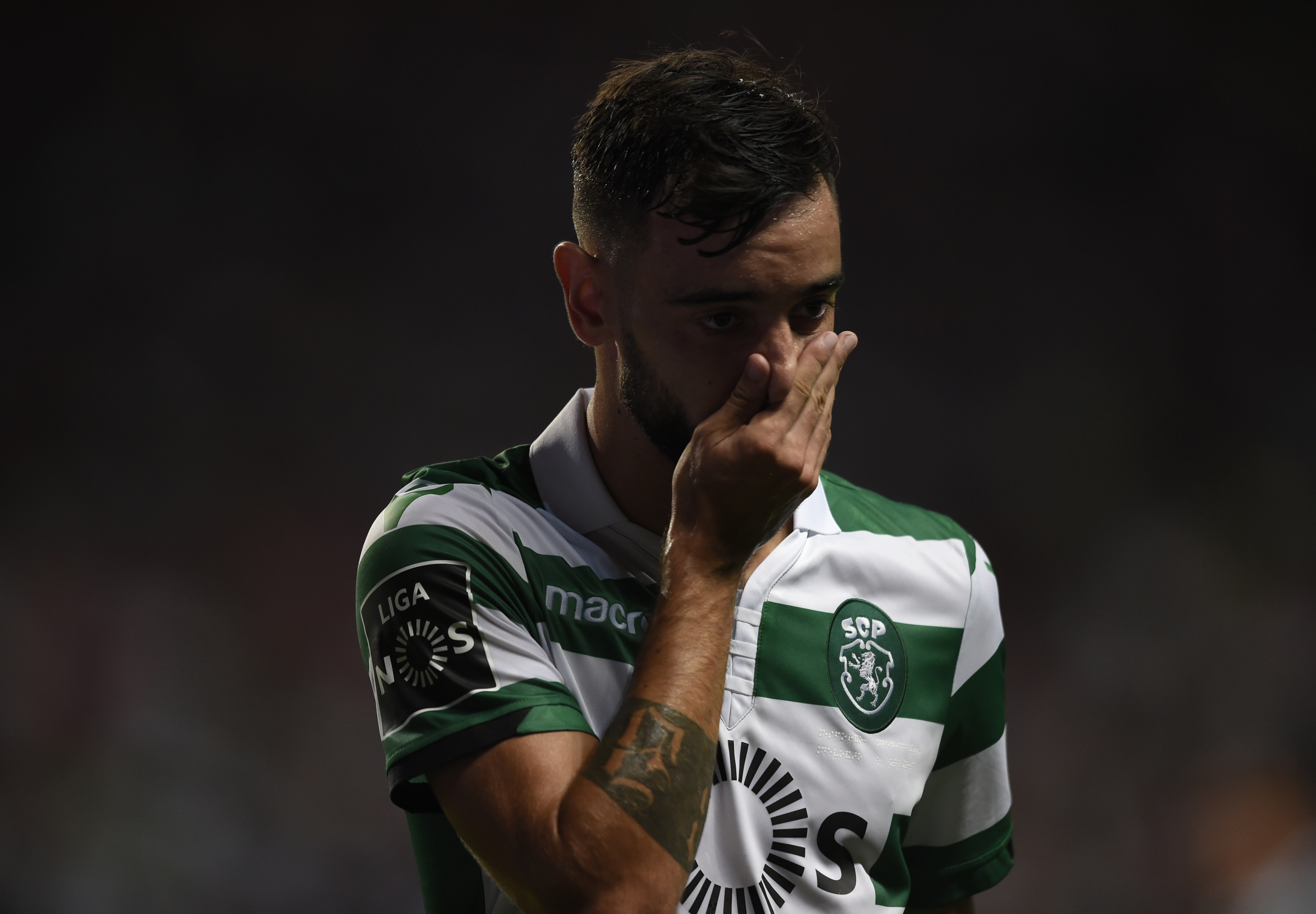 Sporting's Portuguese midfielder Bruno Fernandes reacts during the Portuguese league football match between SC Braga and Sporting CP at the Municipal stadium of Braga on September 24, 2018. (Photo by MIGUEL RIOPA / AFP)        (Photo credit should read MIGUEL RIOPA/AFP/Getty Images)