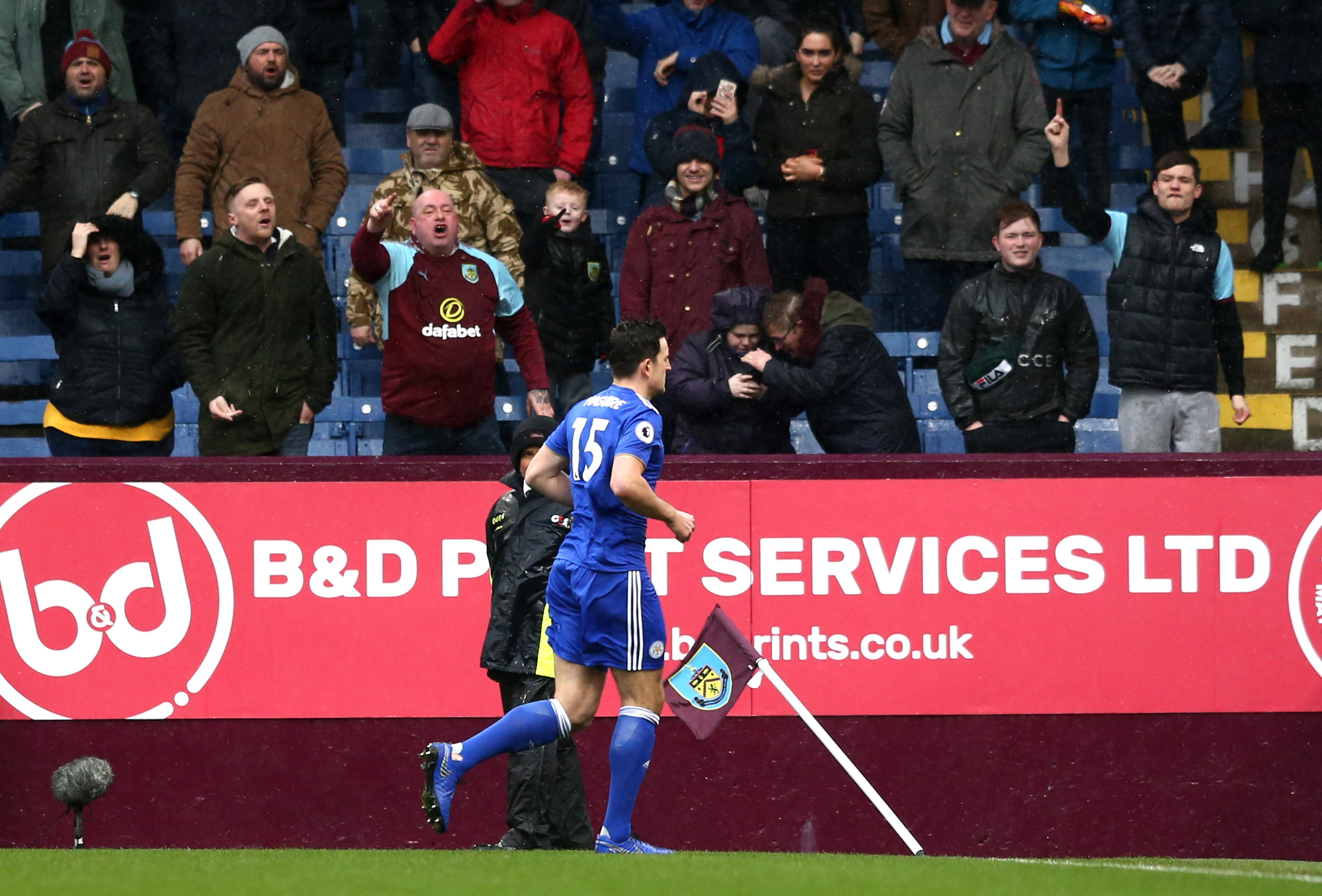 BURNLEY, ENGLAND - MARCH 16: Harry Maguire of Leicester City walks off the pitch after being sent off during the Premier League match between Burnley FC and Leicester City at Turf Moor on March 16, 2019 in Burnley, United Kingdom. (Photo by Jan Kruger/Getty Images)