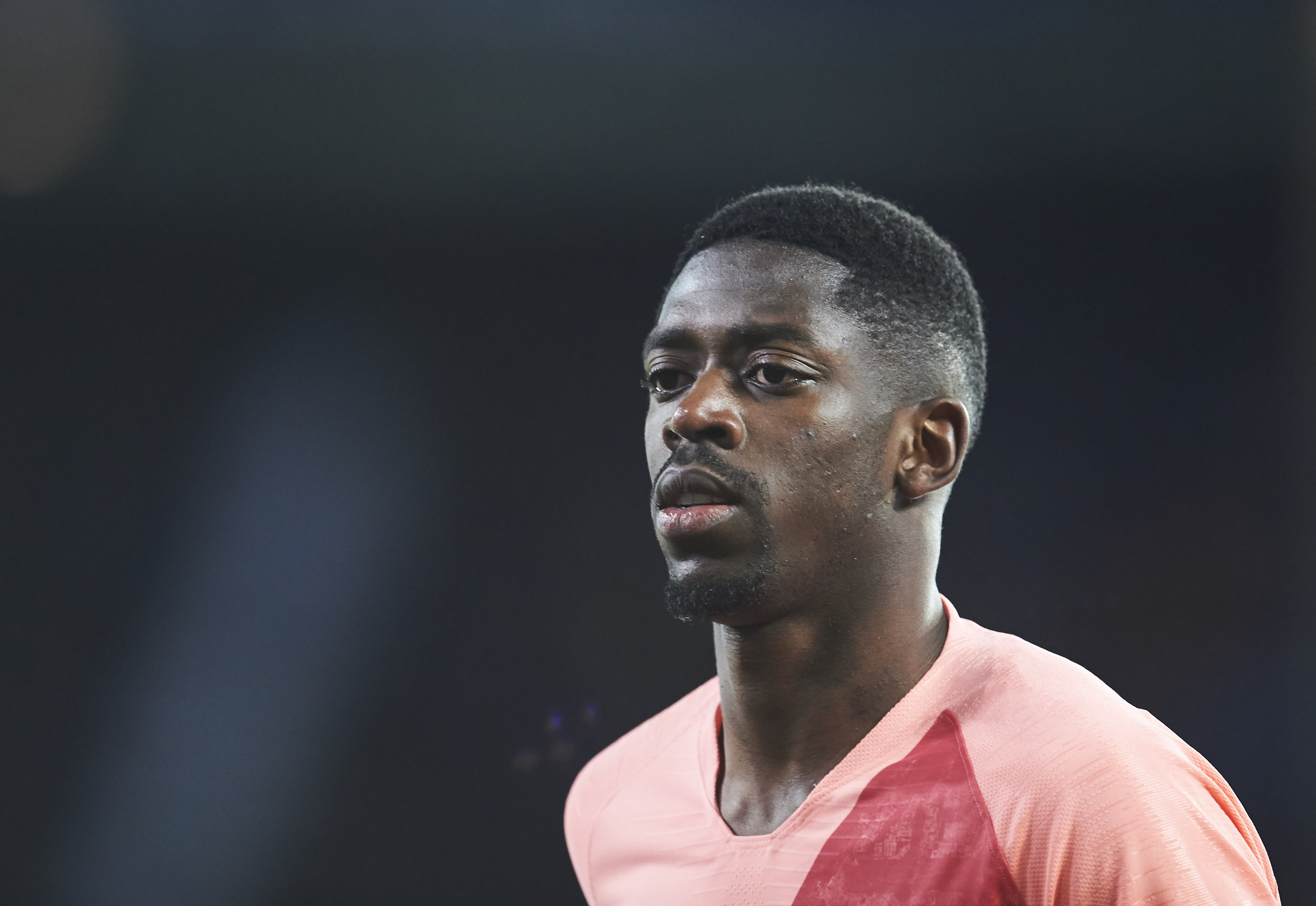 VITORIA-GASTEIZ, SPAIN - APRIL 23: Ousmane Dembele of FC Barcelona reacts during the La Liga match between Deportivo Alaves and FC Barcelona at Estadio de Mendizorroza on April 23, 2019 in Vitoria-Gasteiz, Spain. (Photo by Juan Manuel Serrano Arce/Getty Images)