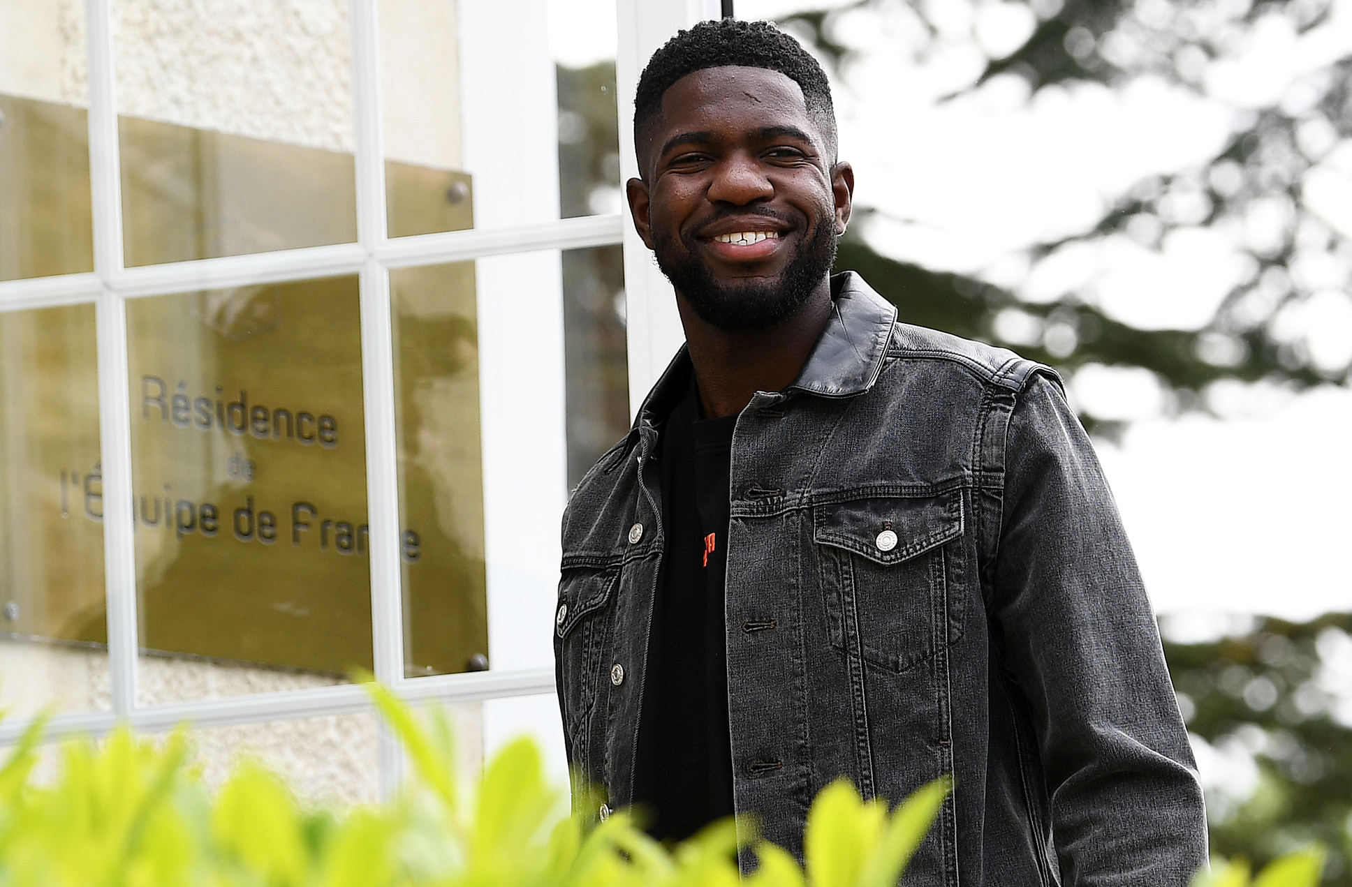 France's defender Samuel Umtiti arrives at the French national football team training base in Clairefontaine-en-Yvelines on May 29, 2019 as part of the team's preparation for the UEFA Euro 2020 qualifying Group H matches against Turkey and Andorra. (Photo by FRANCK FIFE / AFP)        (Photo credit should read FRANCK FIFE/AFP/Getty Images)