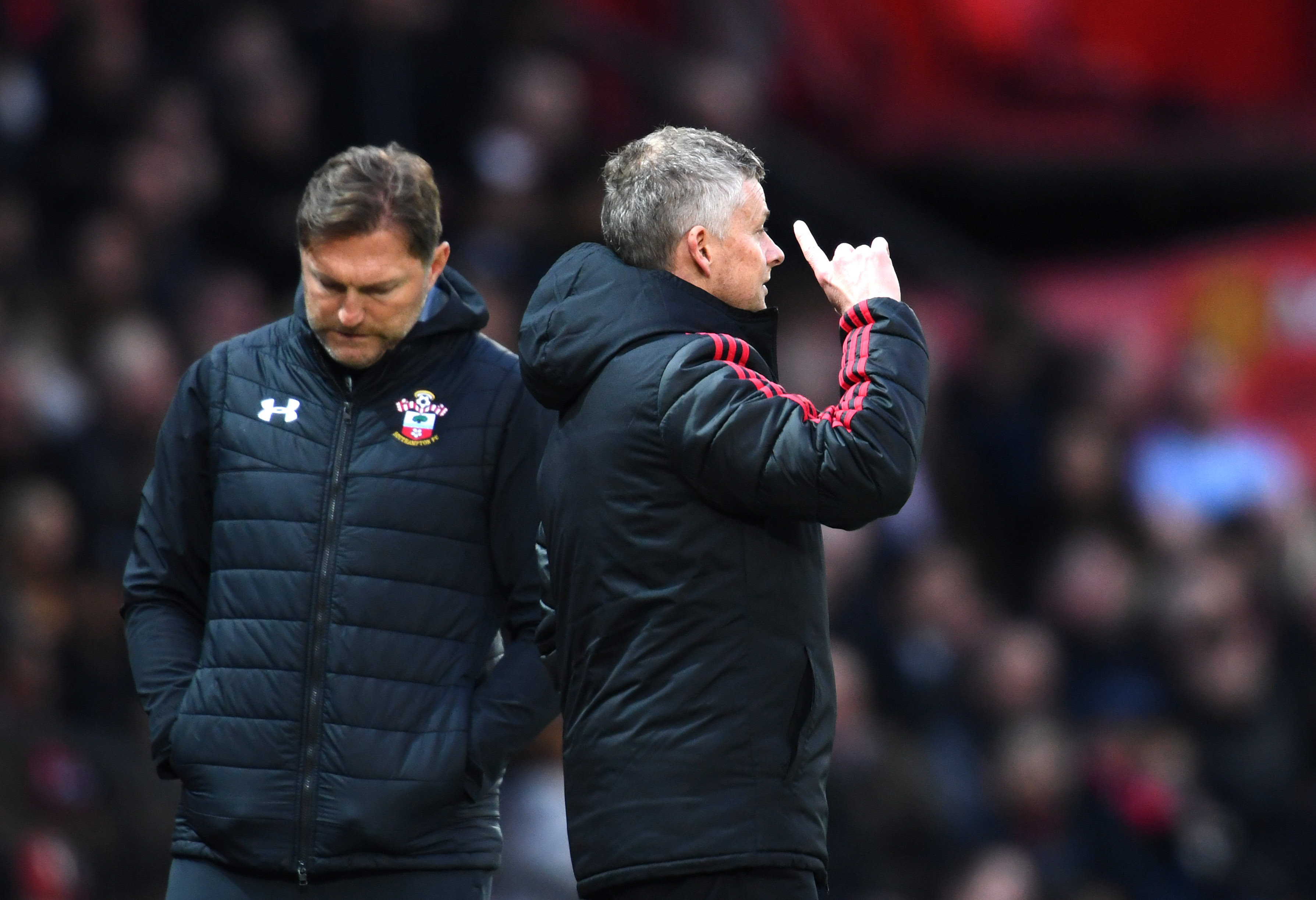 MANCHESTER, ENGLAND - MARCH 02: Ole Gunnar Solskjaer, Interim Manager of Manchester Unted  gives his team instructions during the Premier League match between Manchester United and Southampton FC at Old Trafford on March 02, 2019 in Manchester, United Kingdom. (Photo by Clive Mason/Getty Images)