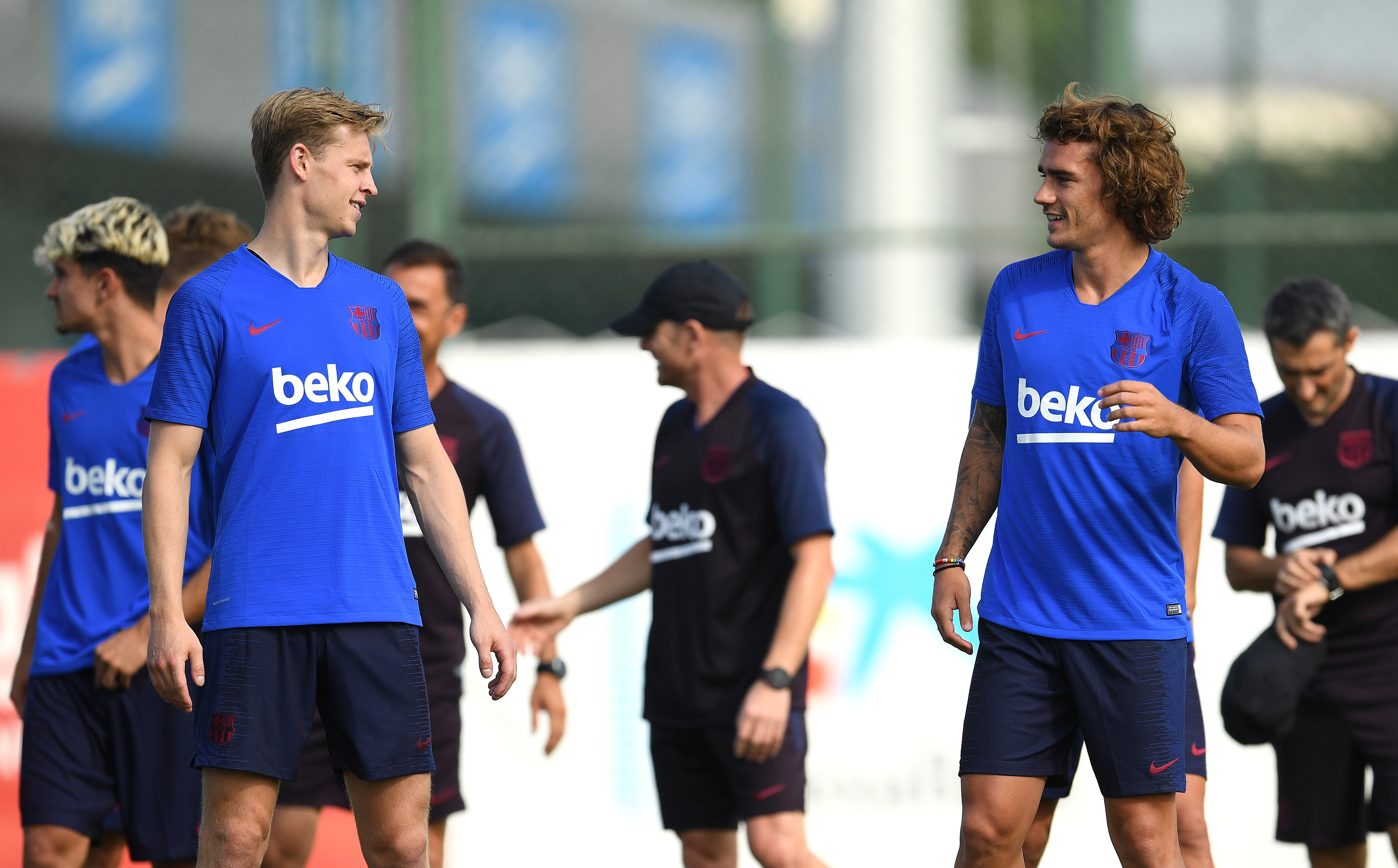 BARCELONA, SPAIN - JULY 15: Frenkie de Jong (L) and Antoine Griezmann of FC Barcelona look on during a training session at Ciutat Esportiva of Sant Joan Despi on July 15, 2019 in Barcelona, Spain. (Photo by David Ramos/Getty Images)