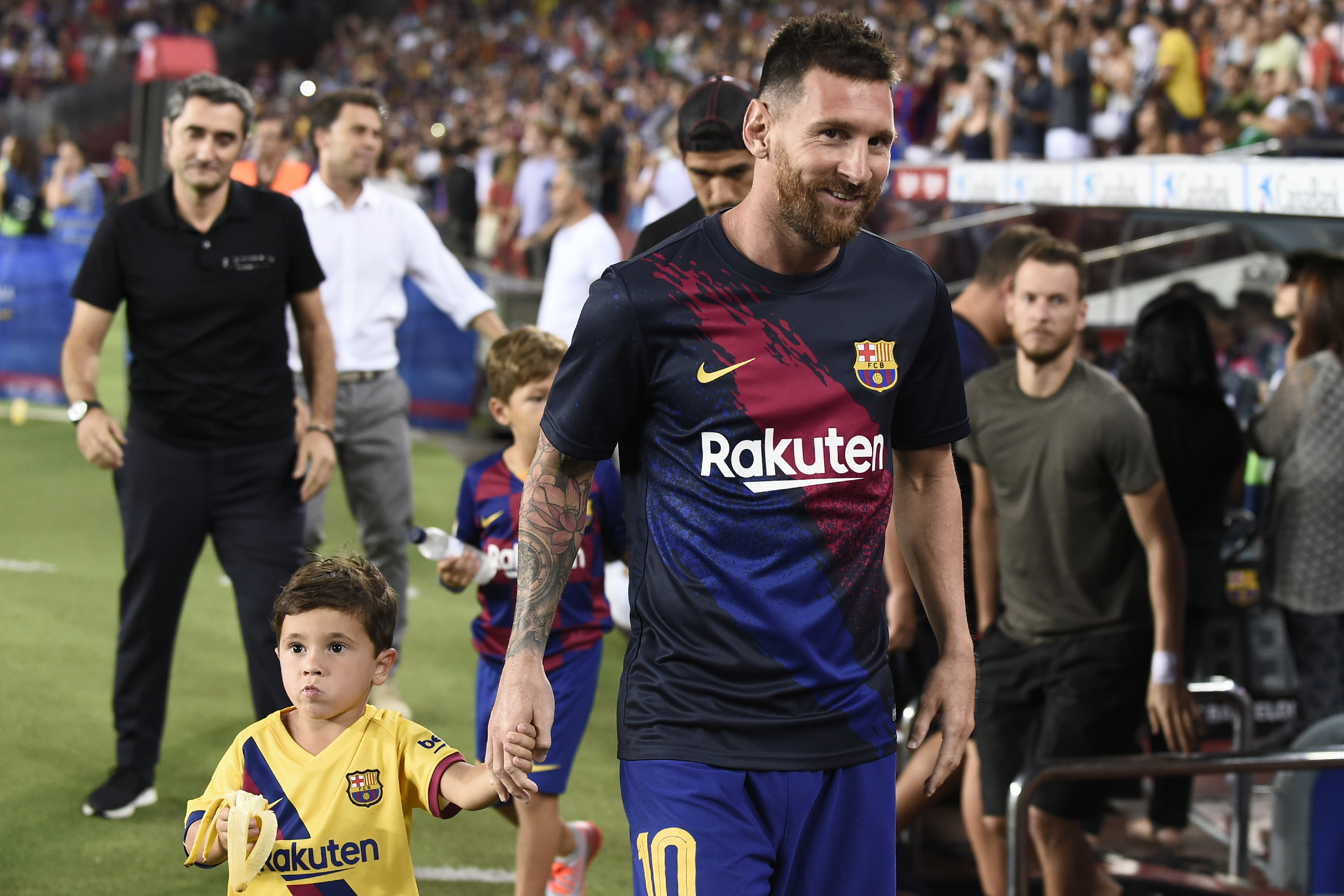 Barcelona's Argentine forward Lionel Messi arrives before the Spanish League football match between Barcelona and Real Betis at the Camp Nou stadium in Barcelona on August 25, 2019. (Photo by Josep LAGO / AFP)        (Photo credit should read JOSEP LAGO/AFP/Getty Images)