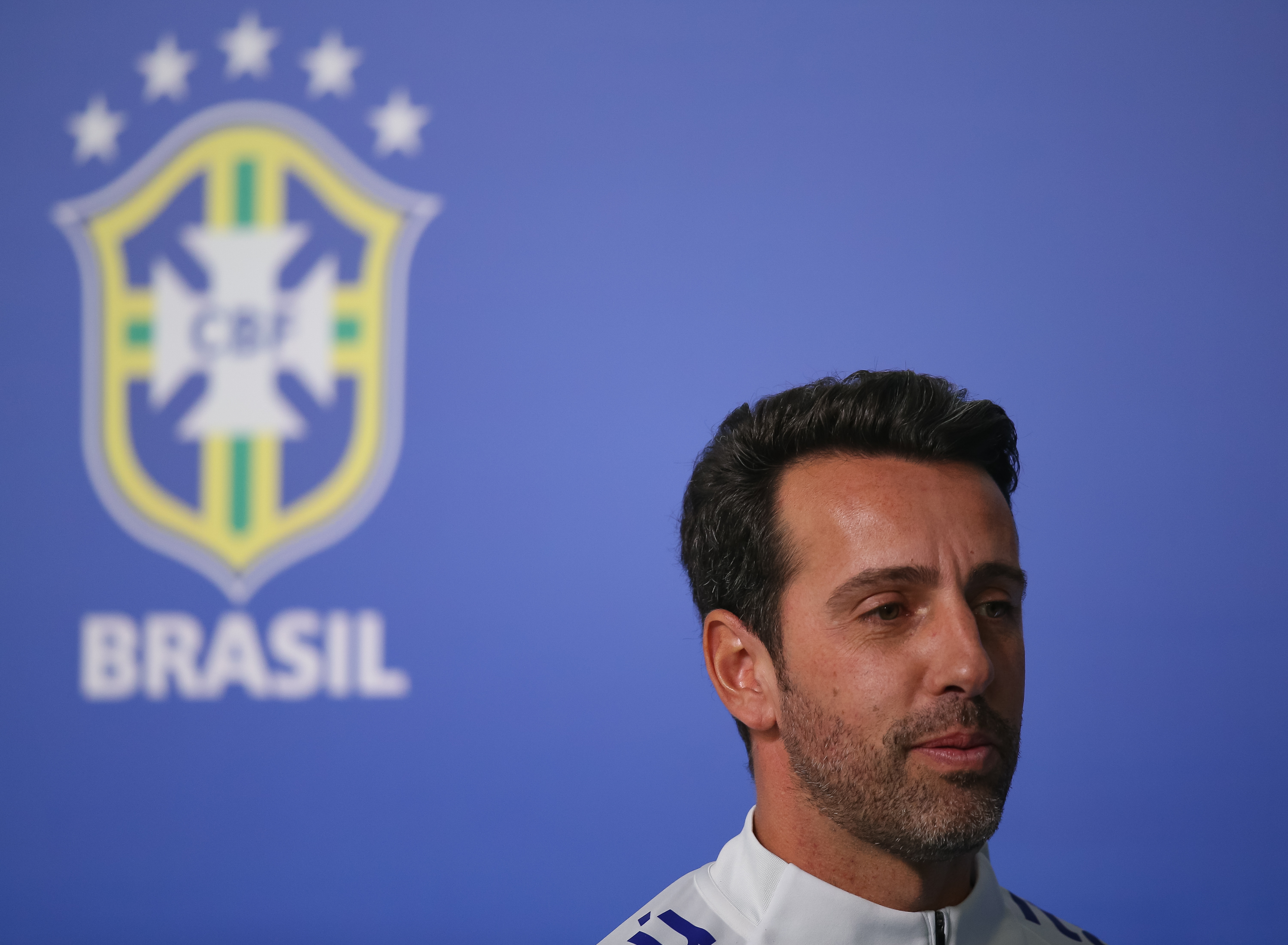 TERESOPOLIS, BRAZIL - MAY 21: The General Coordinator of the Brazilian national football team, Edu Gaspar, attends a press conference at Granja Comary Training Center for the first phase of preparation for the 2018 FIFA World Cup Russia on May 21, 2018 in Teresopolis, Brazil. (Photo by Buda Mendes/Getty Images)