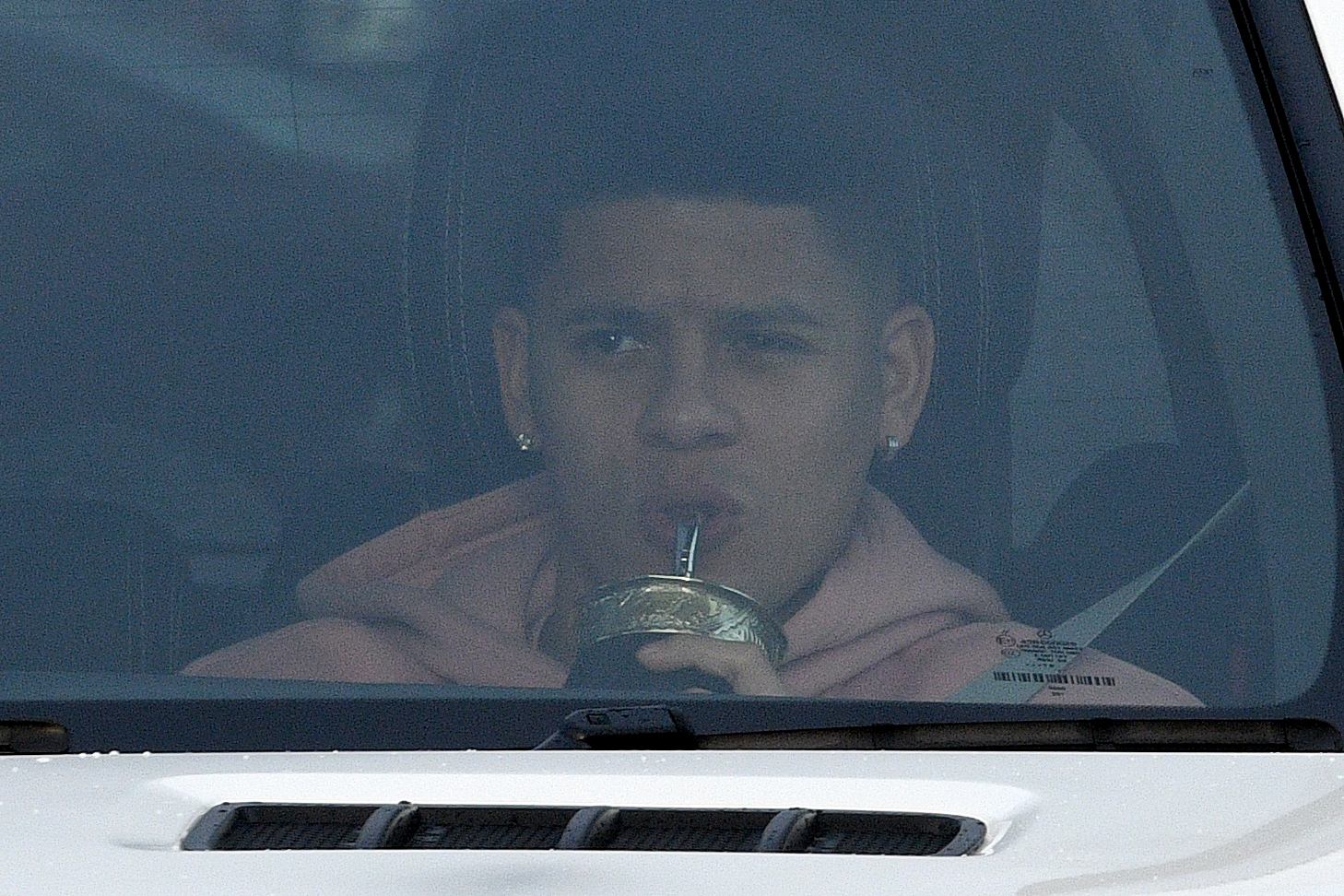 Manchester United's Argentinian defender Marcos Rojo arrives at the club's Carrington Training complex in Manchester, north west England on December 20, 2018. - Ole Gunnar Solskjaer was Wednesday handed the daunting task of saving Manchester United's season after the disastrous final few months of Jose Mourinho's reign. (Photo by Oli SCARFF / AFP)        (Photo credit should read OLI SCARFF/AFP/Getty Images)