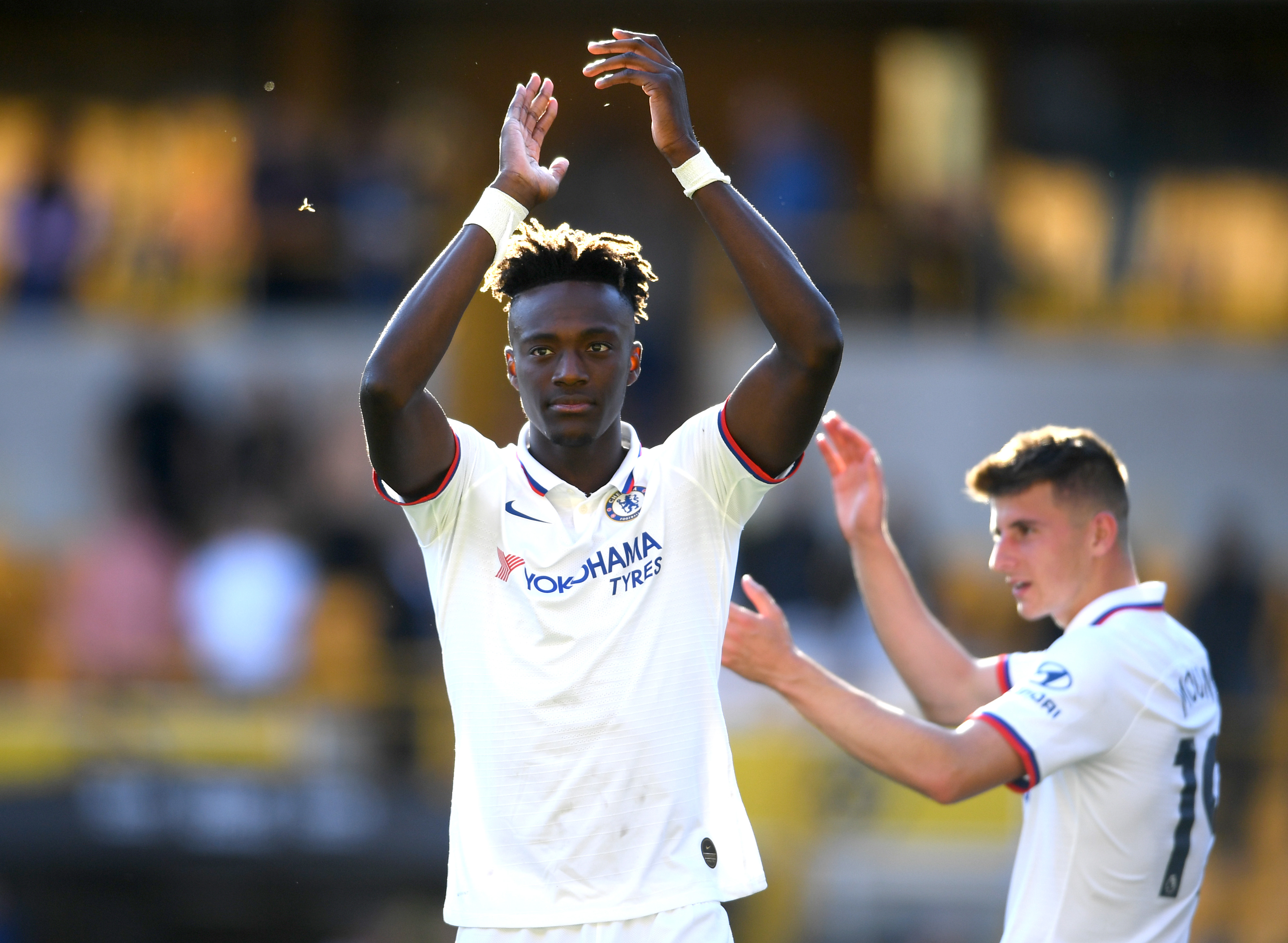 WOLVERHAMPTON, ENGLAND - SEPTEMBER 14: Tammy Abraham of Chelsea applauds fans following the Premier League match between Wolverhampton Wanderers and Chelsea FC at Molineux on September 14, 2019 in Wolverhampton, United Kingdom. (Photo by Clive Mason/Getty Images)