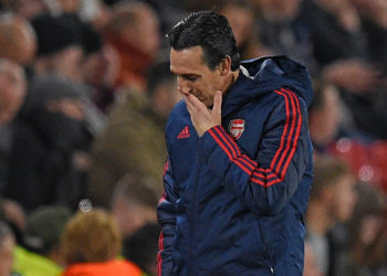 Arsenal's Spanish head coach Unai Emery reacts on the touchline after they go behind during the English Premier League football match between Sheffield United and Arsenal at Bramall Lane in Sheffield, northern England on October 21, 2019. (Photo by Oli SCARFF / AFP) / RESTRICTED TO EDITORIAL USE. No use with unauthorized audio, video, data, fixture lists, club/league logos or 'live' services. Online in-match use limited to 120 images. An additional 40 images may be used in extra time. No video emulation. Social media in-match use limited to 120 images. An additional 40 images may be used in extra time. No use in betting publications, games or single club/league/player publications. /  (Photo by OLI SCARFF/AFP via Getty Images)