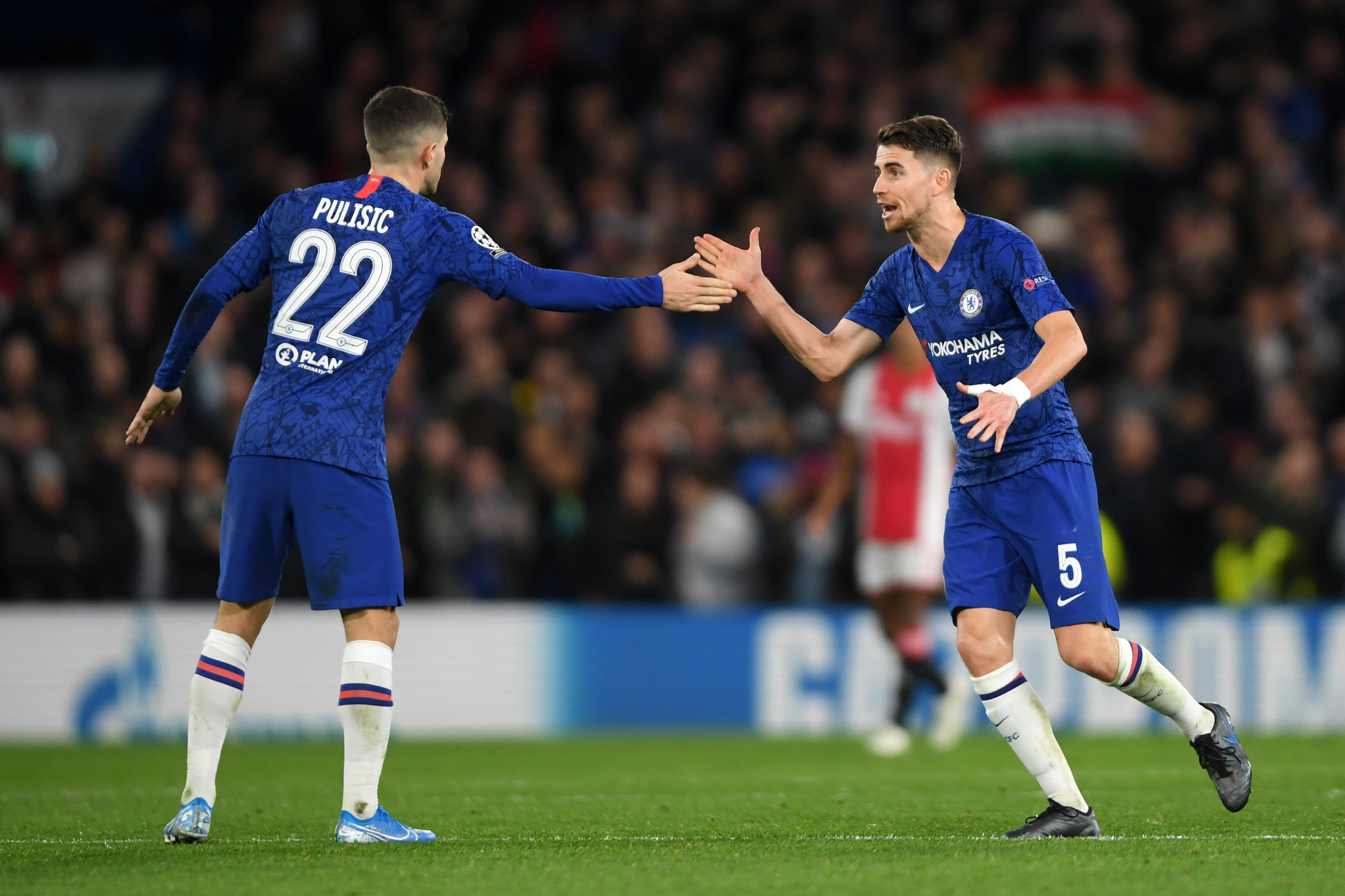 LONDON, ENGLAND - NOVEMBER 05: Christian Pulisic interacts with Jorginho during the UEFA Champions League group H match between Chelsea FC and AFC Ajax at Stamford Bridge on November 05, 2019 in London, United Kingdom. (Photo by Mike Hewitt/Getty Images)