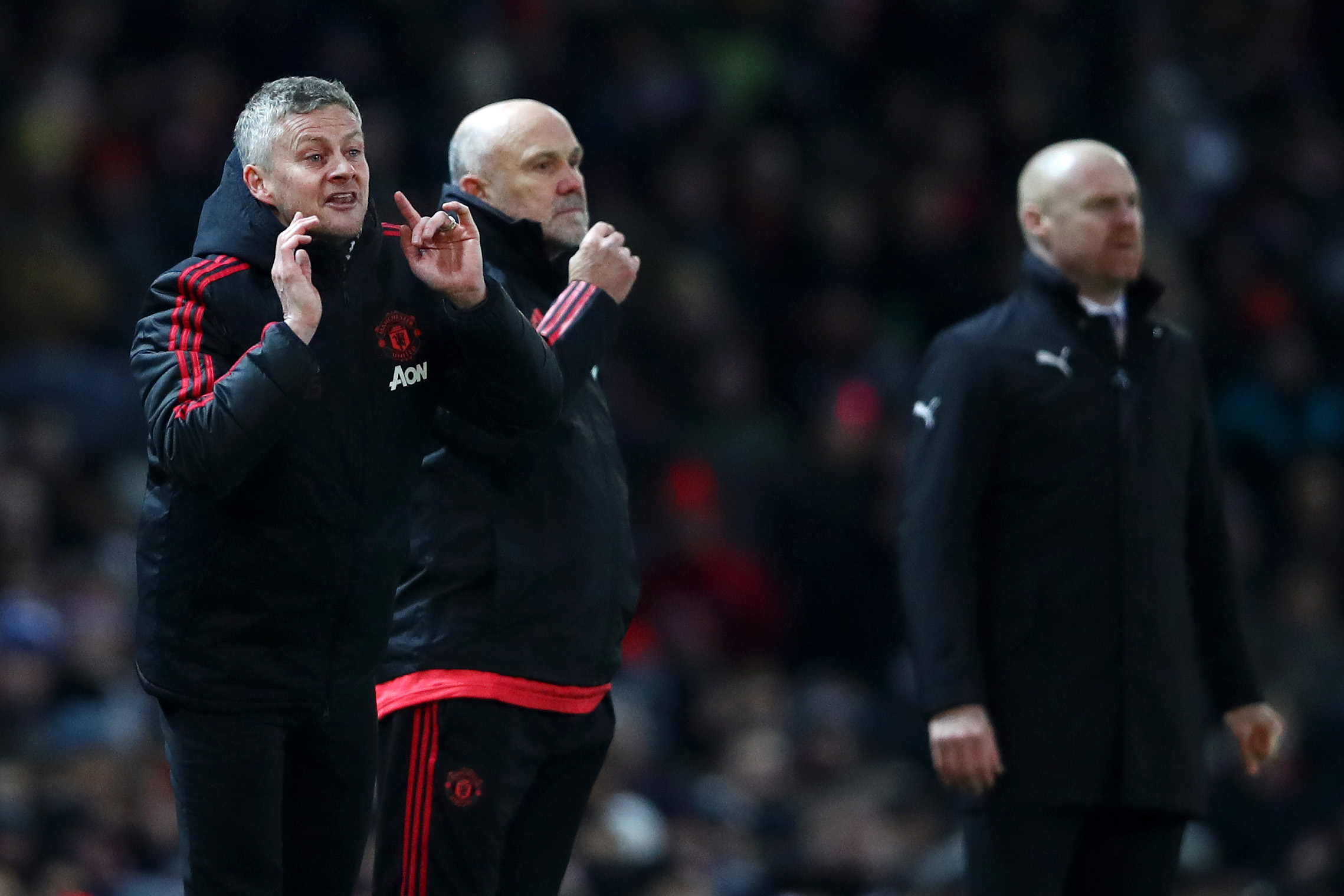 MANCHESTER, ENGLAND - JANUARY 29:  Ole Gunnar Solskjaer, Interim Manager of Manchester United gives his team instructions during the Premier League match between Manchester United and Burnley at Old Trafford on January 29, 2019 in Manchester, United Kingdom.  (Photo by Clive Brunskill/Getty Images)