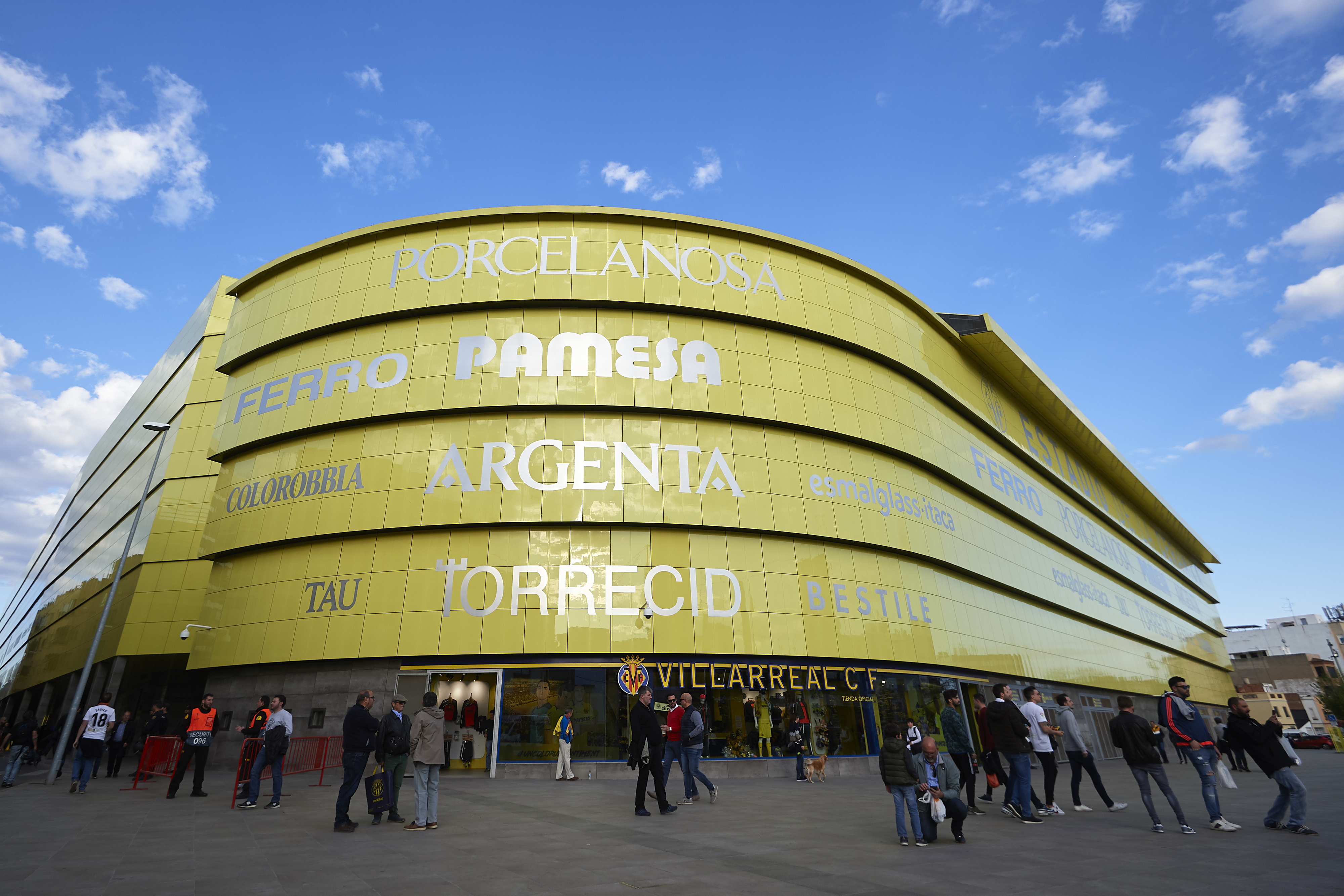 VILLAREAL, SPAIN - APRIL 11: General view outside the stadium prior to the the UEFA Europa League Quarter Final First Leg match between Villarreal and Valencia at Estadio de la Ceramica on April 11, 2019 in Villareal, Spain. (Photo by Fotopress/Getty Images)