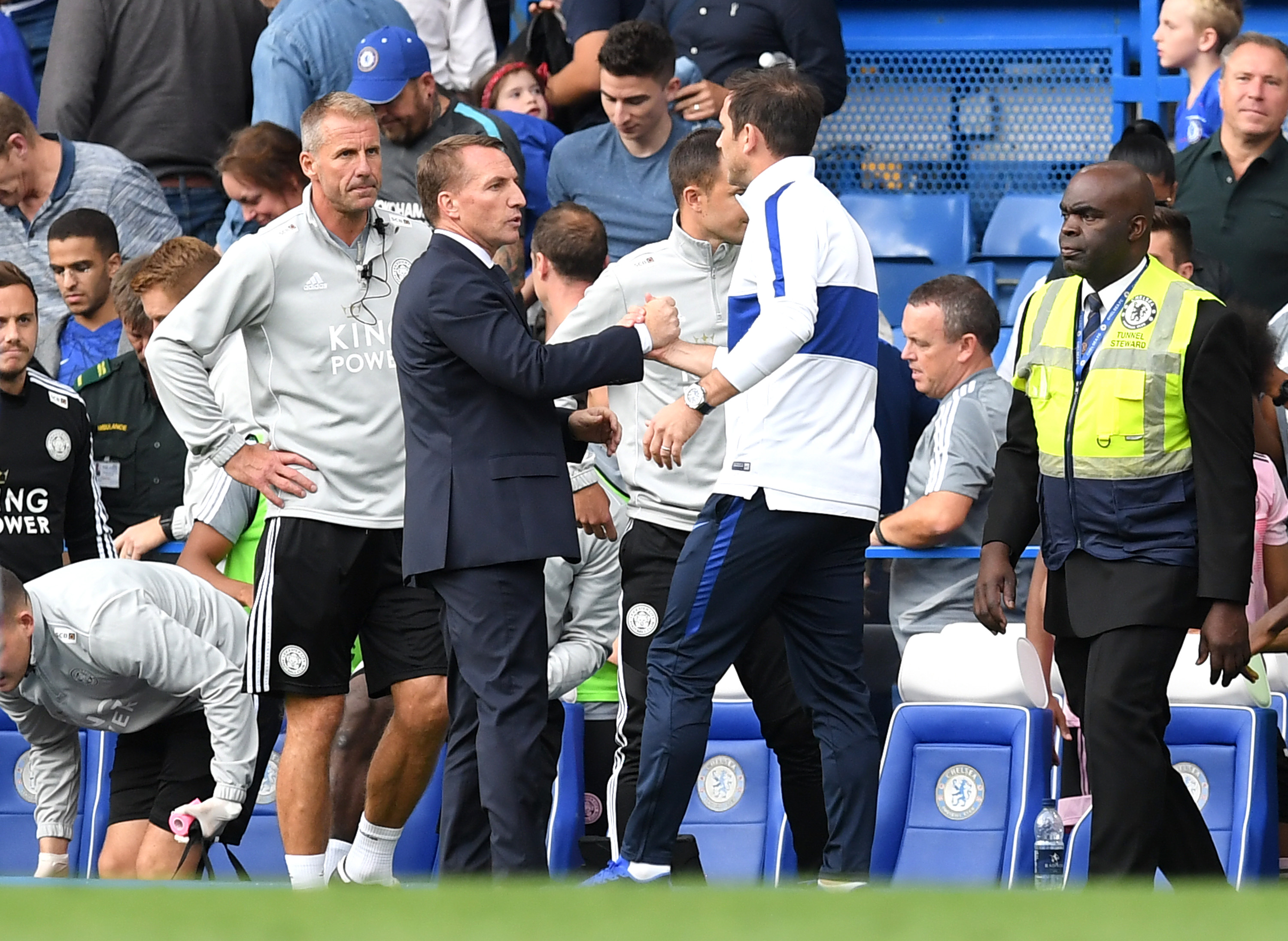 LONDON, ENGLAND - AUGUST 18: Frank Lampard, Manager of Chelsea shakes hands with Brendan Rodgers, Manager of Leicester City during the Premier League match between Chelsea FC and Leicester City at Stamford Bridge on August 18, 2019 in London, United Kingdom. (Photo by Michael Regan/Getty Images)