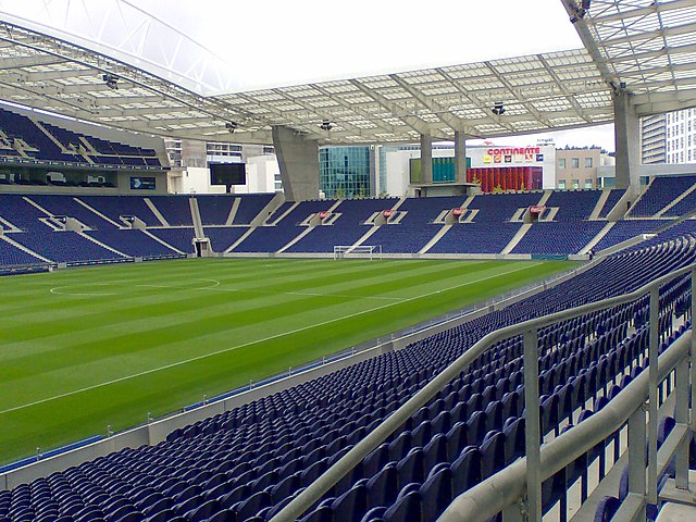 FC Porto stadium Estadio do Dragao. (Via JonnyJonny/Wikimedia Commons0