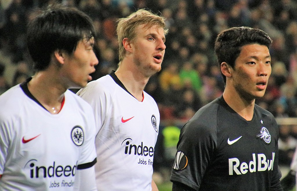 Eintracht Frankfurt players Daichi Kamada & Martin Hinteregger. Daichi Kamada (Photo by Werner100359/ Wikimedia Commons)